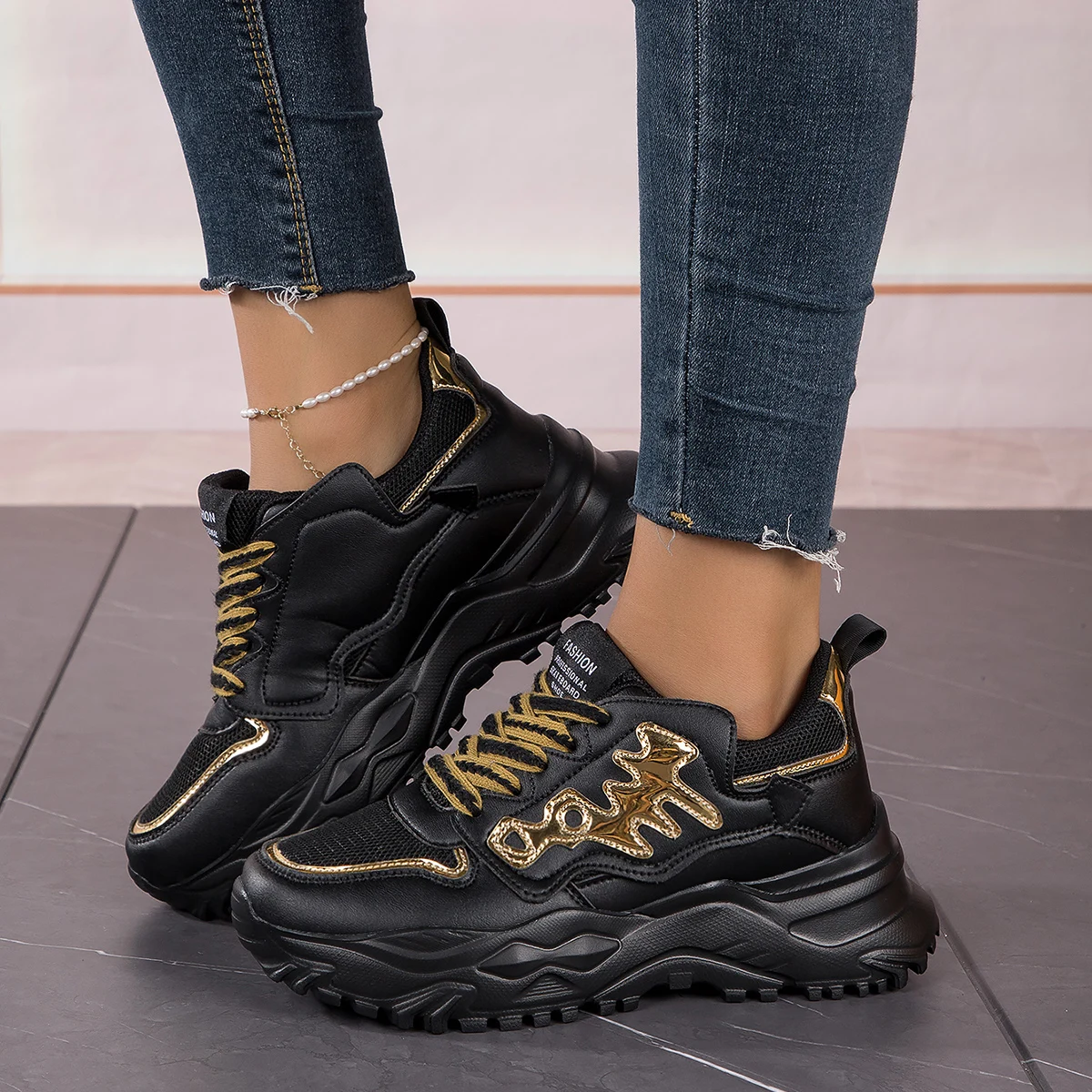 

Summer New Thick Sole Sneakers Fashion Lightweight vulcanized shoes Outdoor leisure sports running shoes Women's comfor sandals