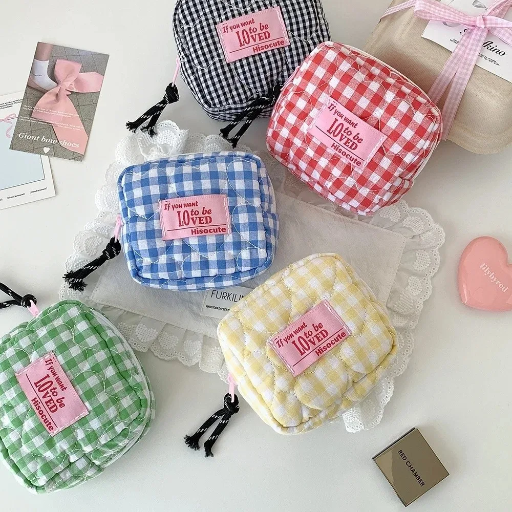 Korean Style Portable Travel Makeup Bag Checkered Pattern Mini Size Lipstick Pouch Quilted Design Coin Purse