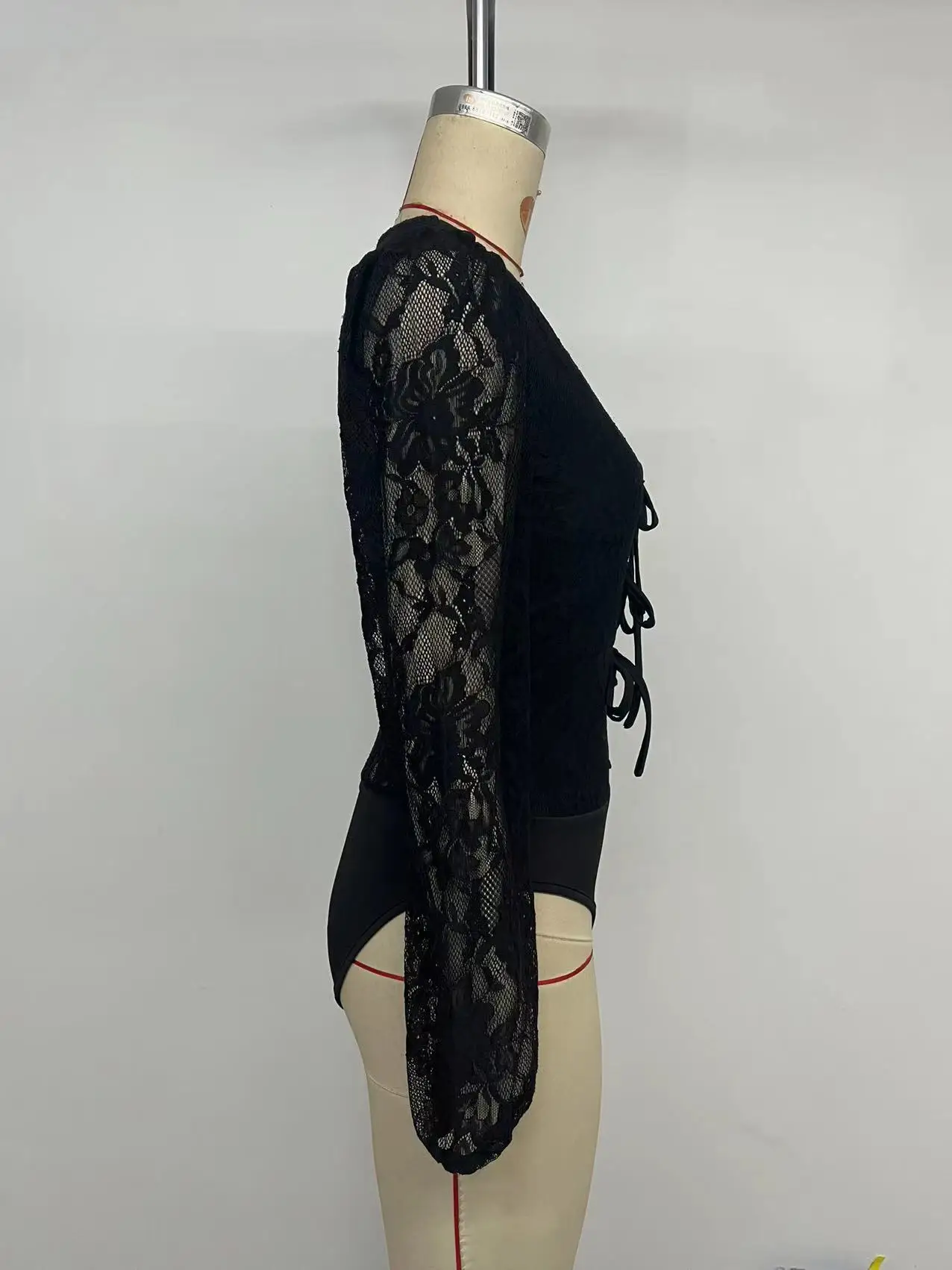 

Female Fashion Slim Bodysuits New Style Retro Party Sexy Hollow Out V-Neck Lace Long Sleeve Black Jumpsuit for Women