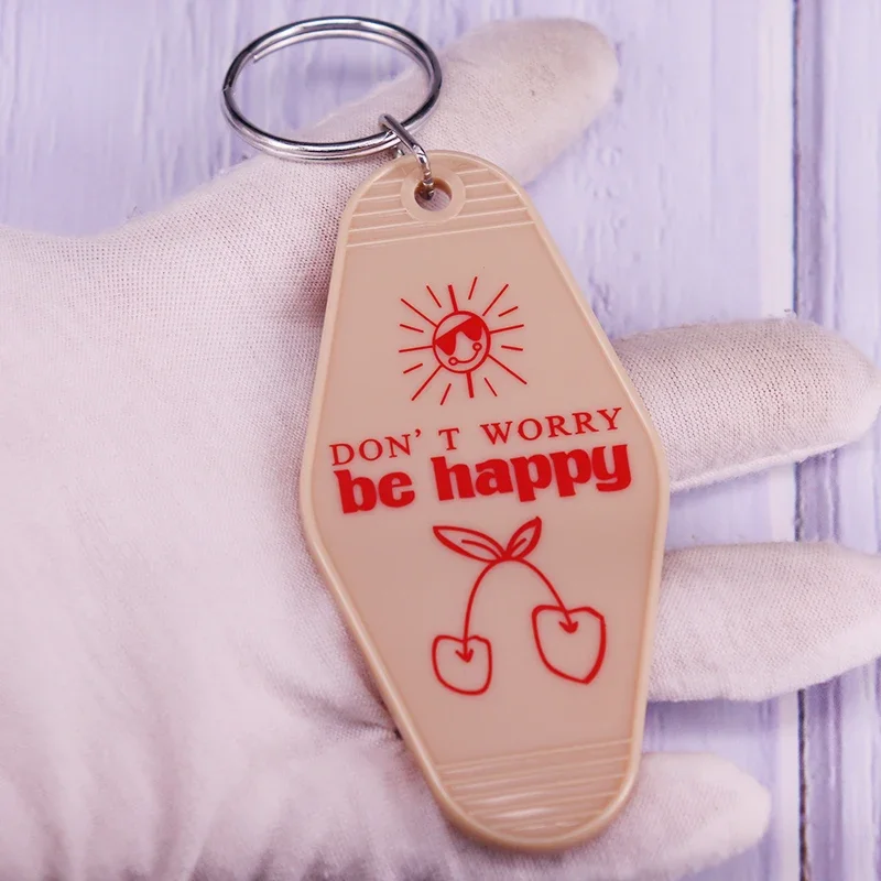 No te preocupes, estar feliz, llavero rojo de hotel, esta etiqueta para llave pequeña y feliz