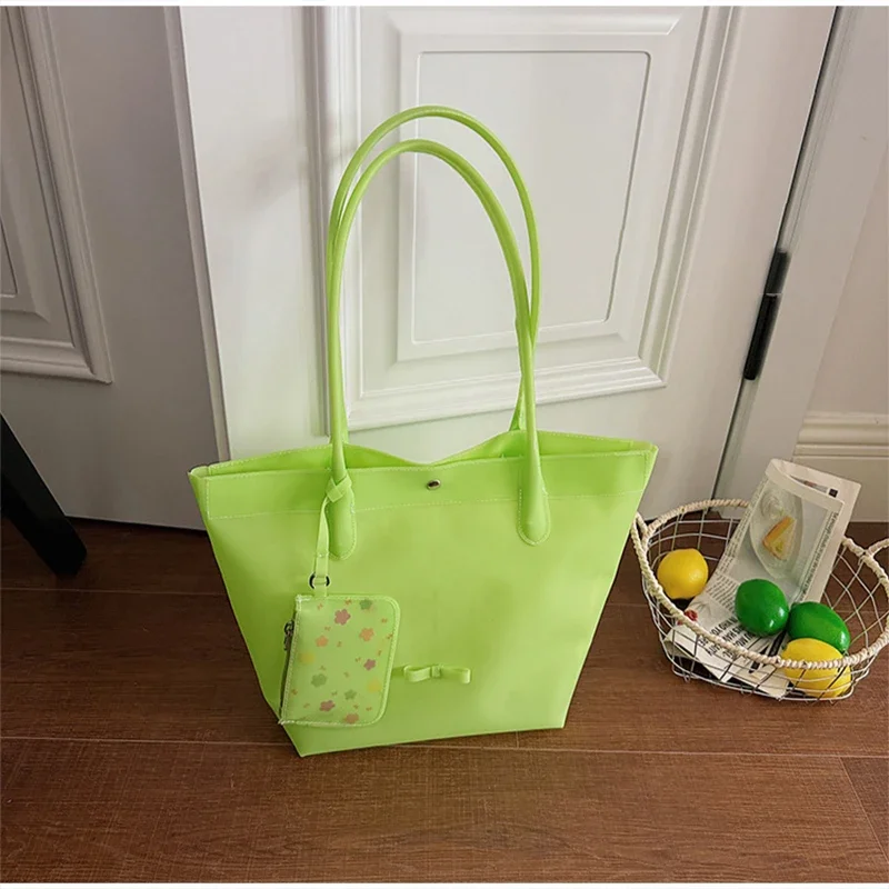 Transparente PVC-Tragetasche in Jelly-Farbe, Damen-Umhängetasche für den Arbeitsweg, wasserdichte Einkaufstasche mit großem Fassungsvermögen, transparente Handtasche mit Tragegriff oben – Detail 2