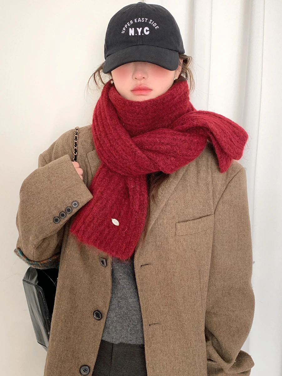 

Red Wool Blend New Year Christmas Knitted Scarf For Women, Autumn And Winter Thickened Warm Neck Scarf, Versatile Pon