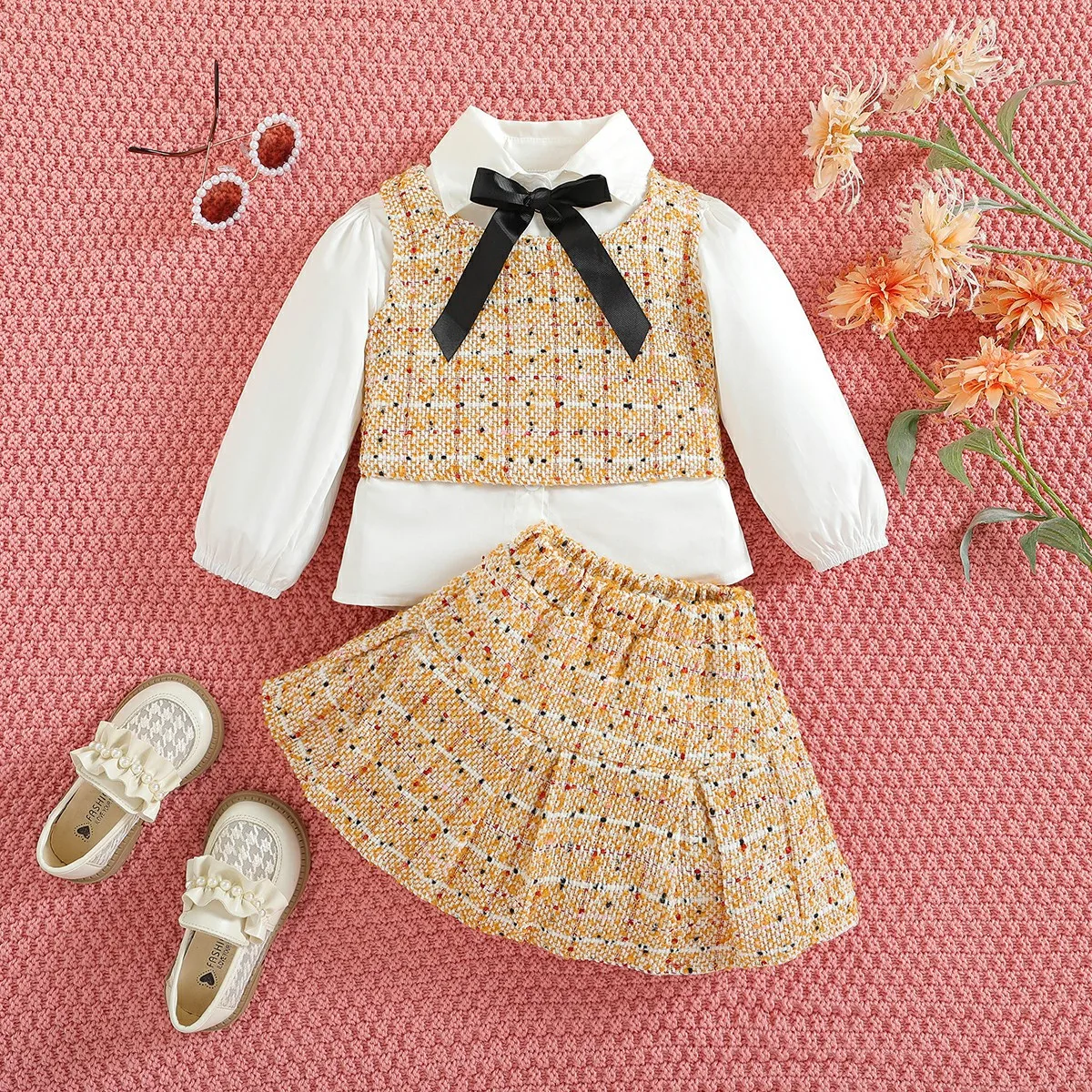 Vestido de festa de aniversário para bebé, versão coreana, roupa de criança, conjunto de 3 peças para menina, colete xadrez, camisa e saia, novo