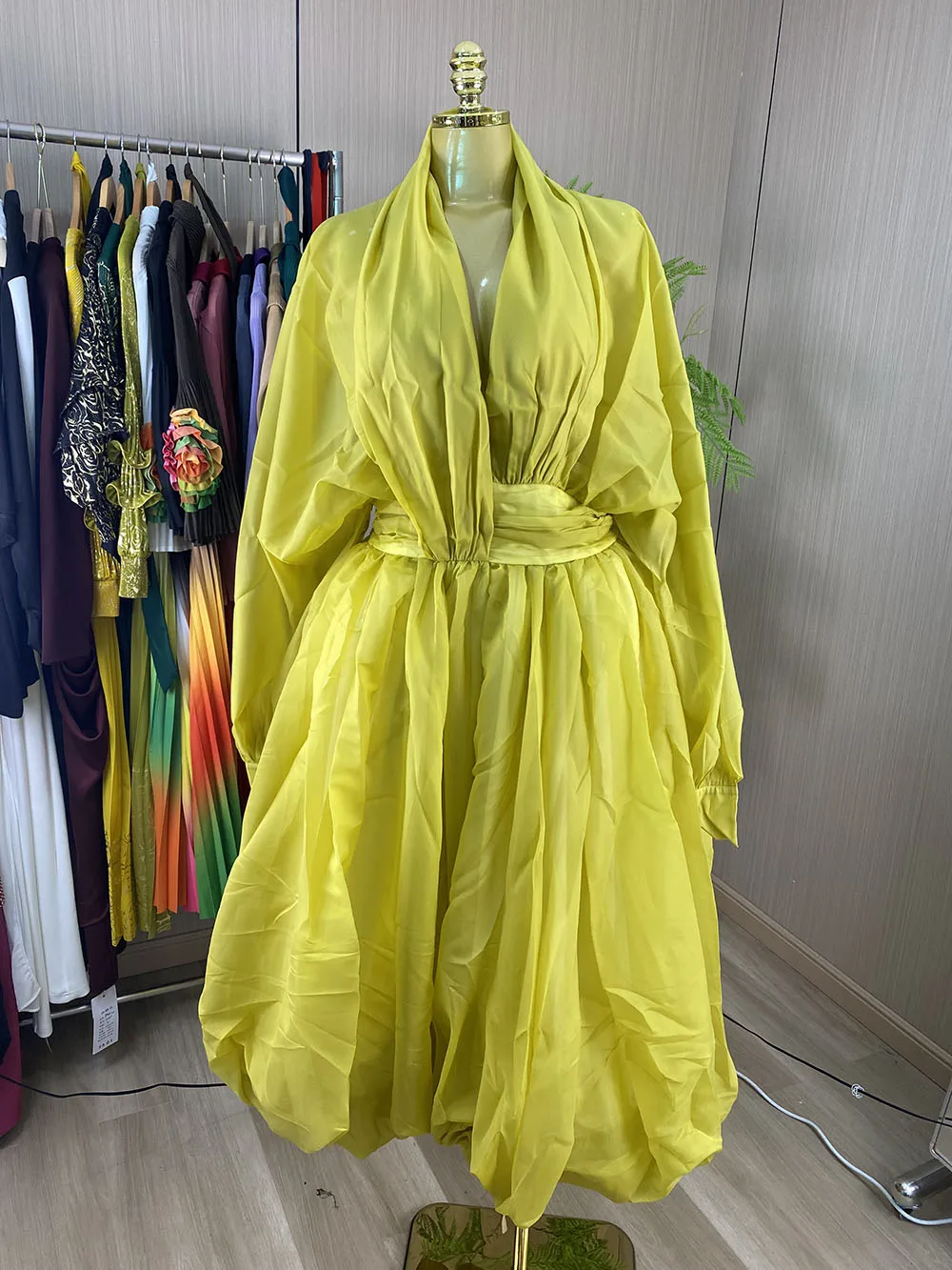 Elegant V-neck long, voluminous, and casual women's dress – New for Autumn 2026-GZXX1170