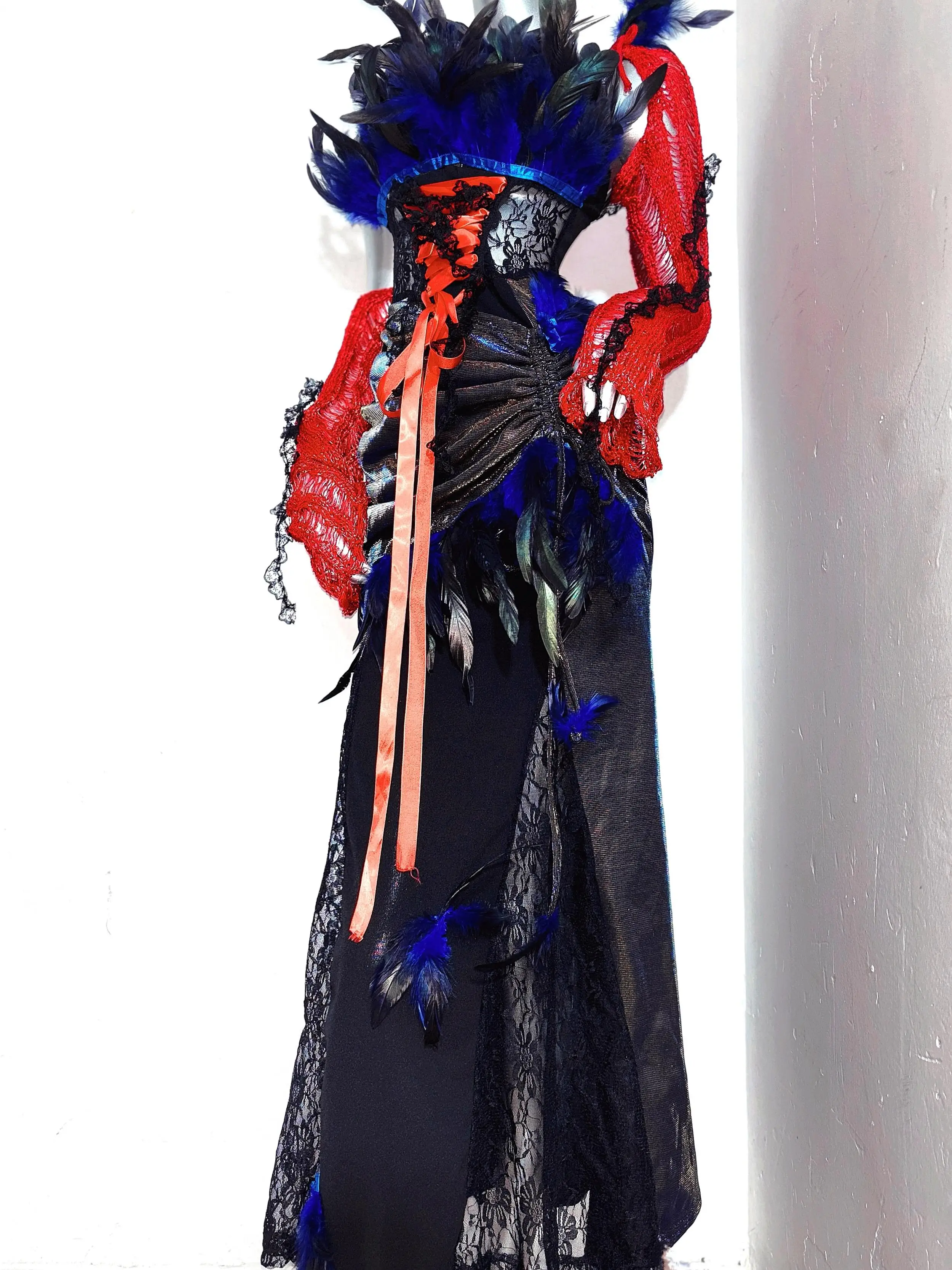 

Niche Designer Style Handmade Lace Retro Long Dress Fall/Winter Formal Sling Costumes