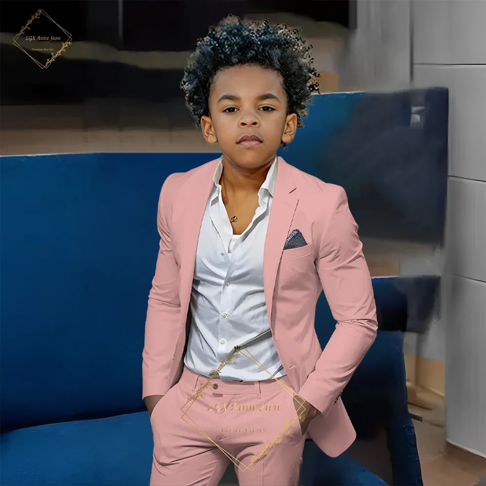 Terno infantil laranja com peito único (jaqueta + calça) – corte justo elegante, perfeito para casamentos e coquetéis