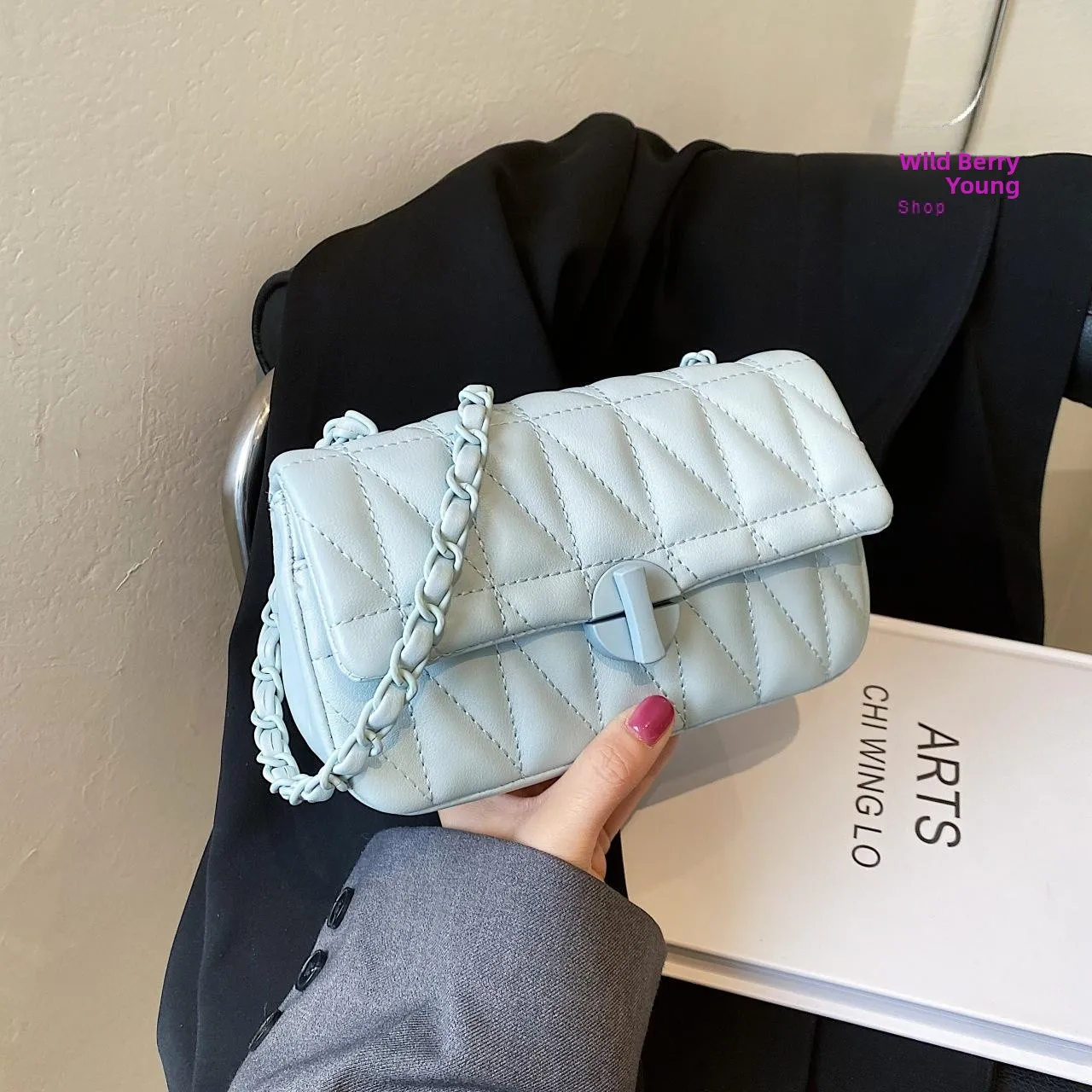 

Faionable Embroidered Soft Leather Diamond Pattern Small Square Bag Women's Single oulder Crossbody Bag Urban mat ...