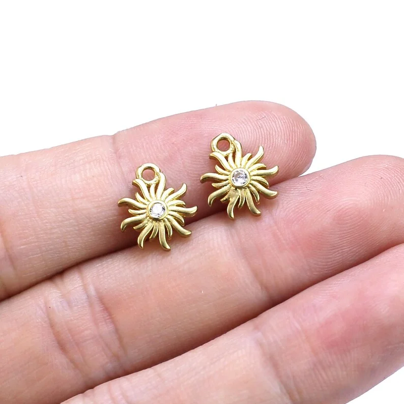 

6pcs Daisy Charm For Jewelry Making, CZ Flower Charm, Earring Findings, Raw Brass Charms, 12x10.4mm R2608