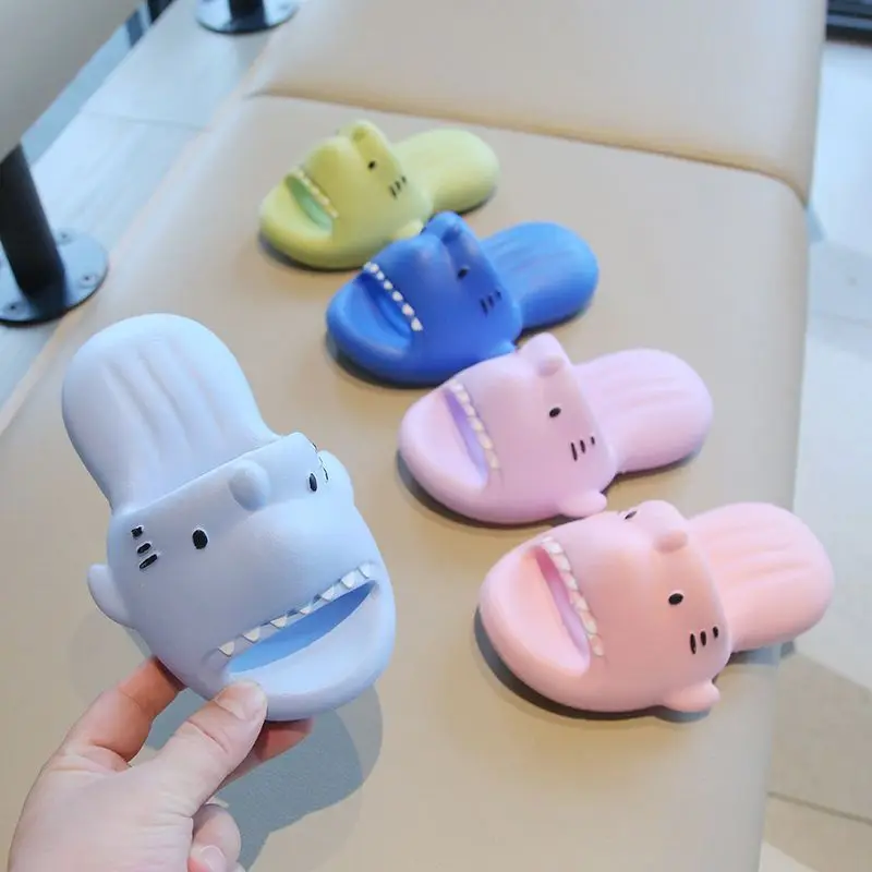 

Children Slippers 2023 Woman Comfortable Summer Garden Beach Sandals Baby EVA Bubble Bathroom Shoes Non-Slip For Boys Girls