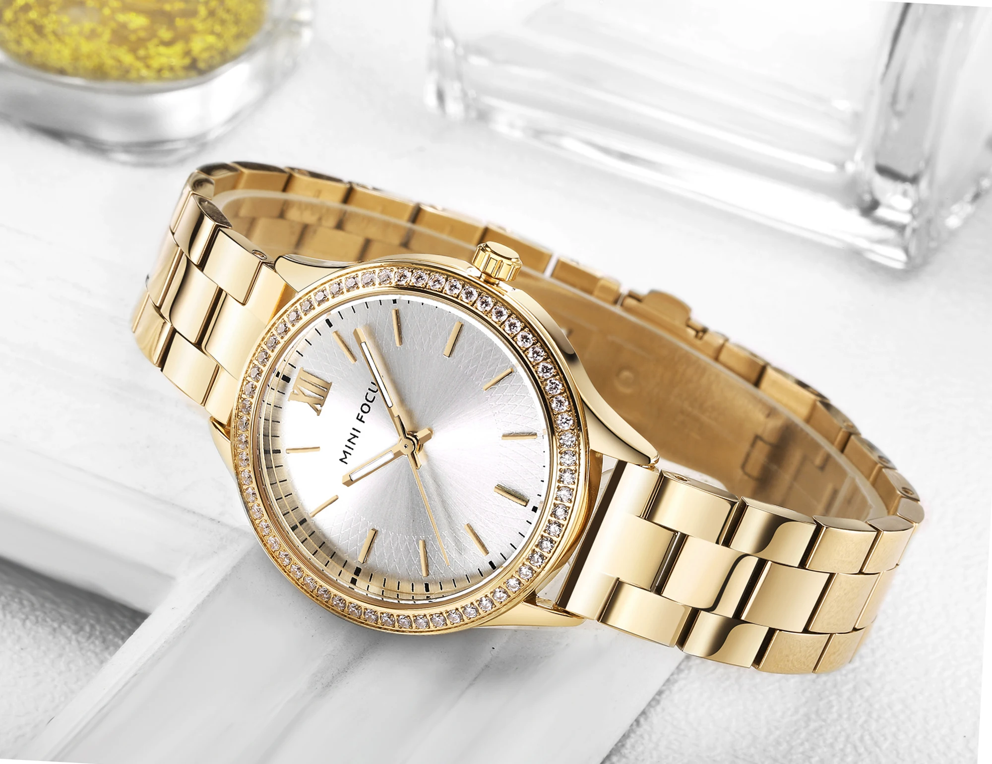 Hohe Qualität MINI FOCUS MF0043L Frauen Kleid Quarz Uhren Luxus Gold Edelstahl Band Wasserdicht Leucht Hände Dame Uhr