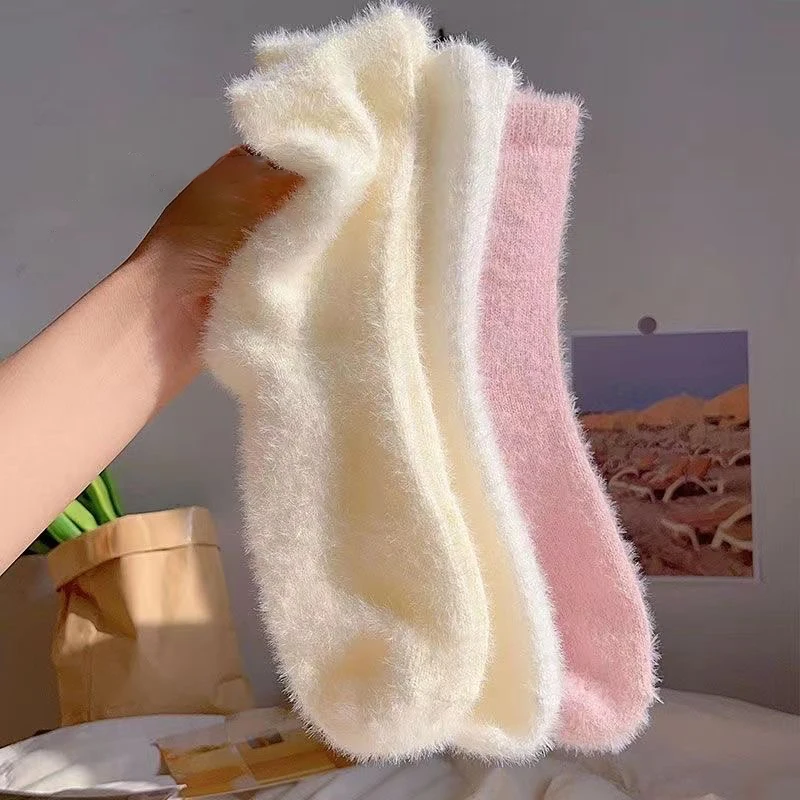 

INS Style Velvet Solid Color Cute Socks Autumn Winter Thickened Plush Coral Fleece Super Soft Kawaii Sleeping Mid-tube Socks