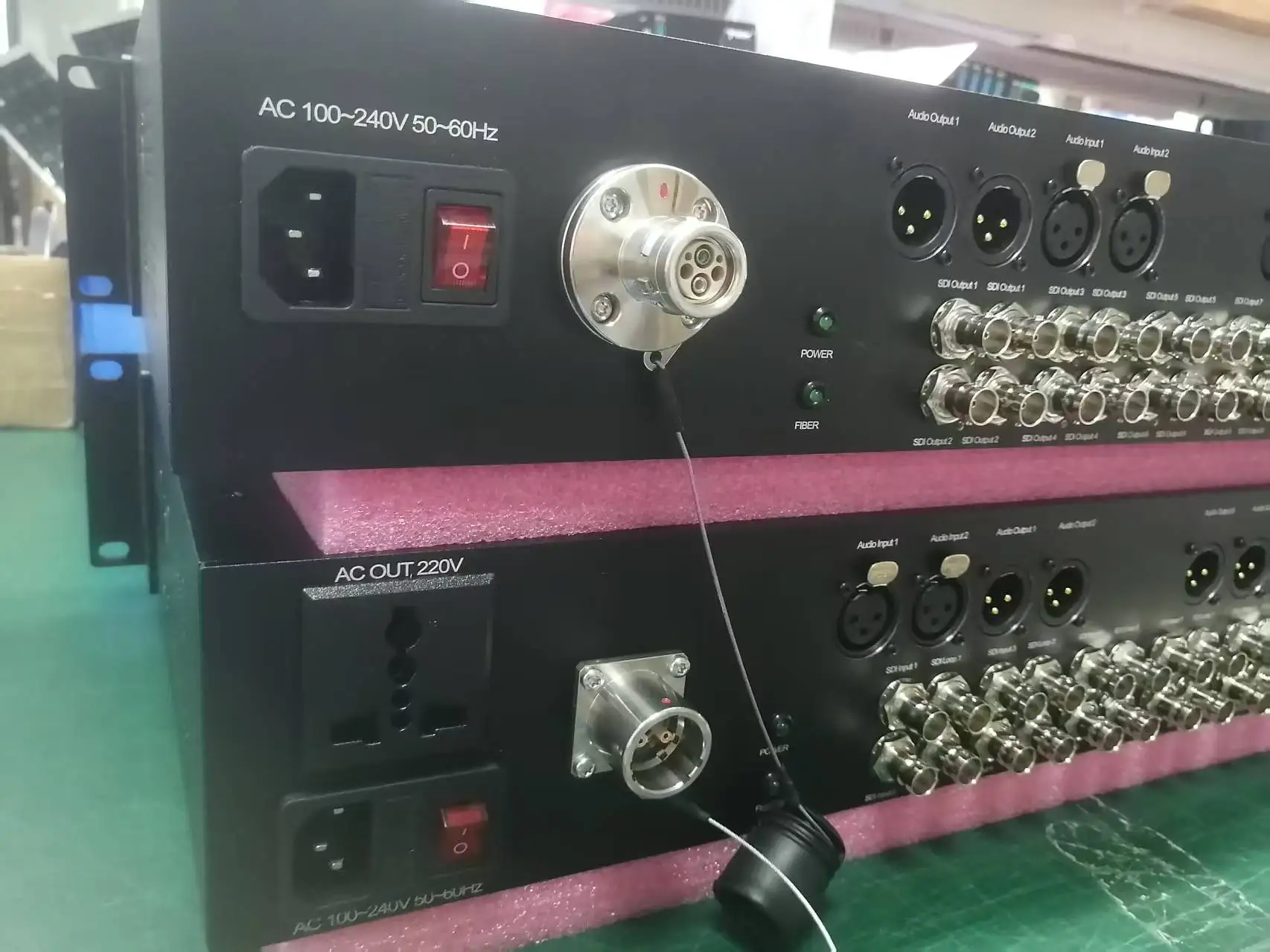 

12-Channel 3G-SDI Fiber Optic Converter + 8CH XLR Balanced Audio, With SMPTE Fiber Connector to Transmit