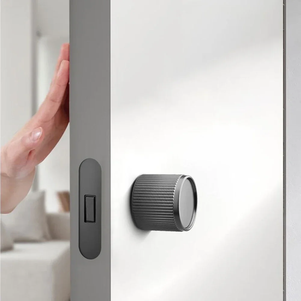 قفل باب بفتحة خارجية، قفل غرفة النوم، قفل غرفة النوم، تصميم سهل الاستخدام، توافق متعدد الاستخدامات، مادة سبائك الزنك