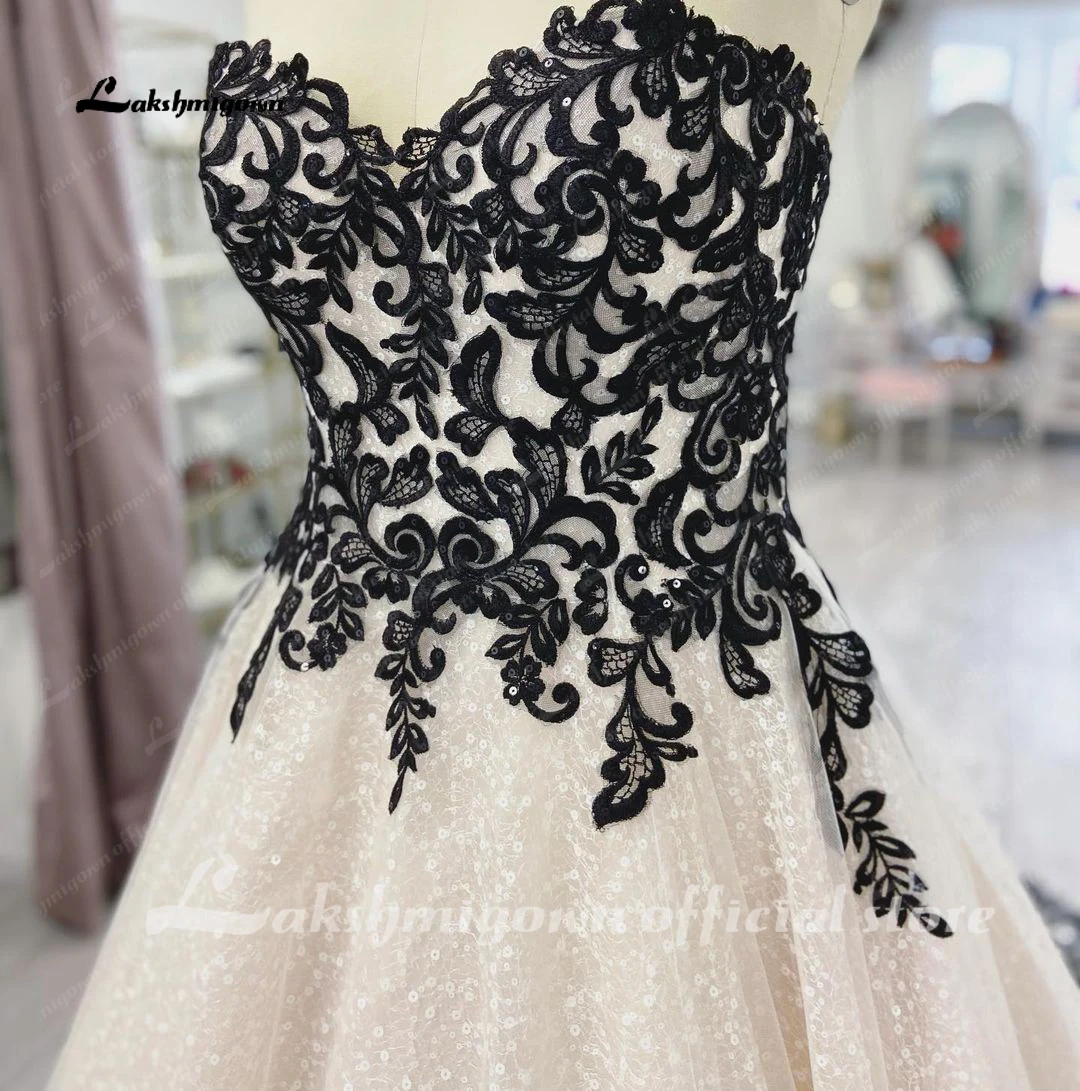 Chic Sleeveless Sweetheart Wedding dresses for women Plus Size Black and White A-Line Tulle Bridal Dress Customized