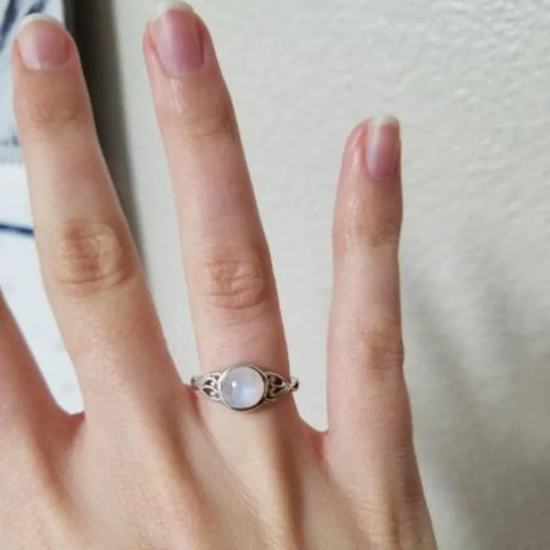 European and American Fashion Creative Moonlight Stone Victorian Style Single Grain Ring Vintage Punk Ring