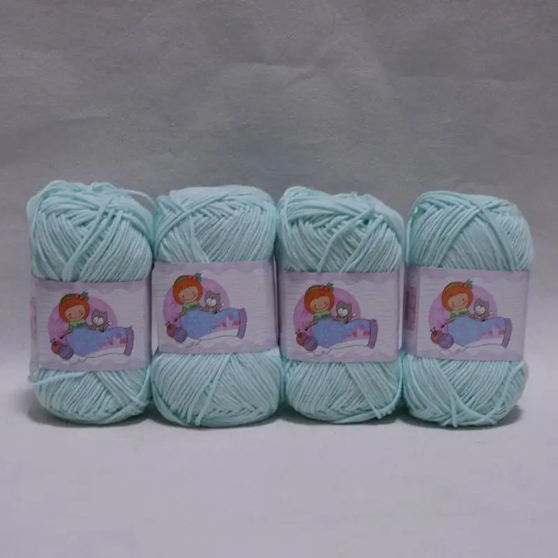 4 Stück Milchbaumwollgarn, 4-fädig, verschiedene Farben optional, weiches Häkel- und Strickgarn für Amigurumi-Puppen, Mützen, Schals, Taschen, DIY