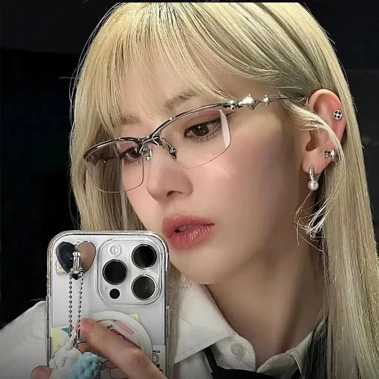 2026 New High Texture Silver Half Frame Glasses Men Women Sweet Cool Y2K  Anti Blue Light Flat Mirror Ins Retro Metal Glasses