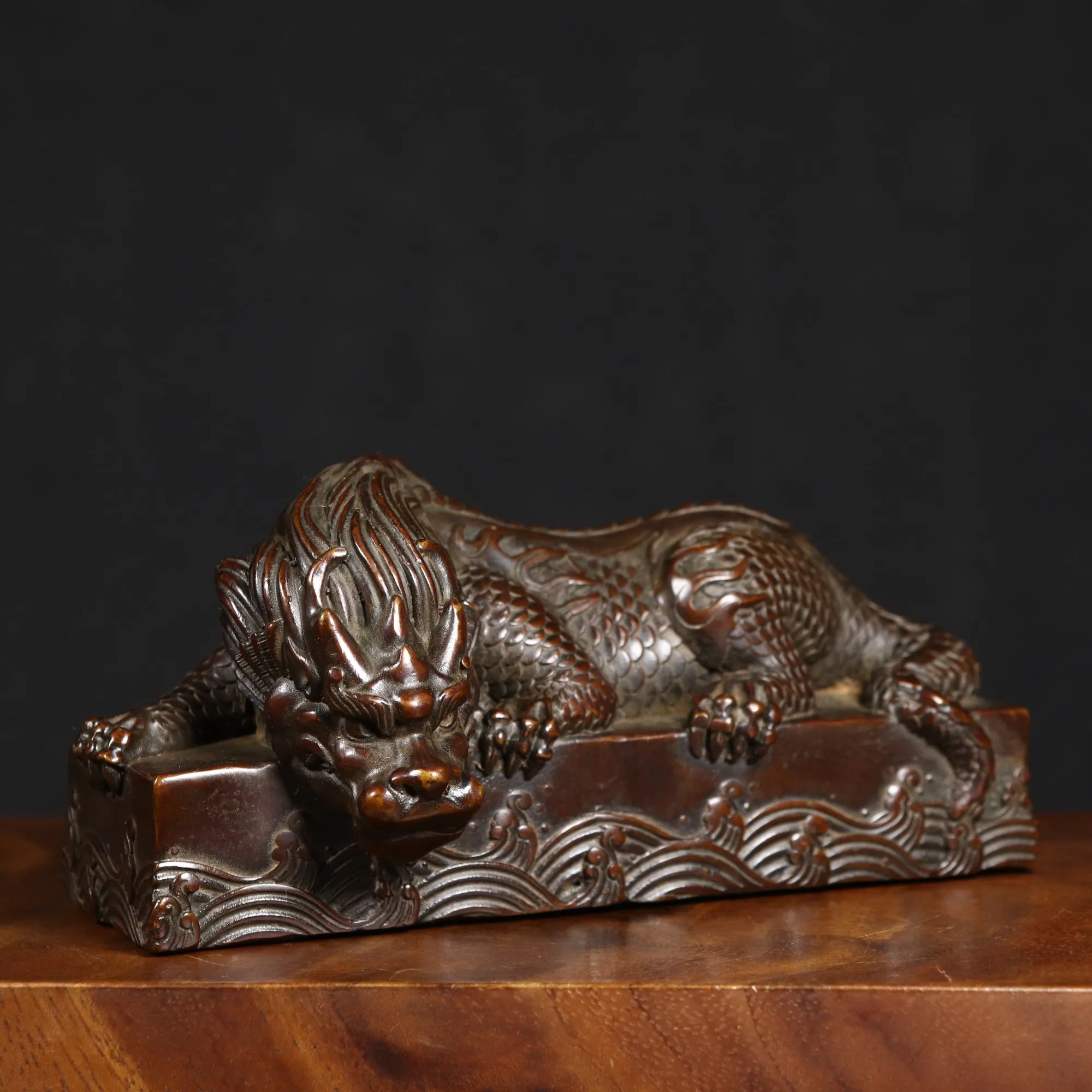 Antique copper water repellent deity beast auspicious beast statue home Feng Shui auspicious decoration vintage handicraft view 3