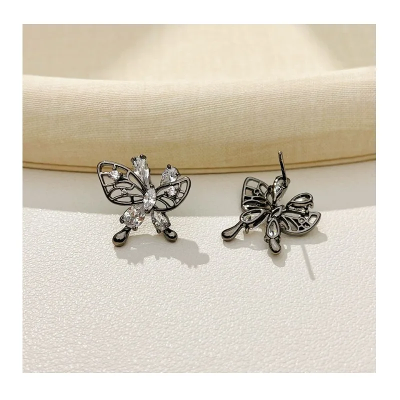 

Dark Gothic Stone-inlaid Hollow Butterfly Earrings Women's Retro Fashion Personalized Design Jewelry
