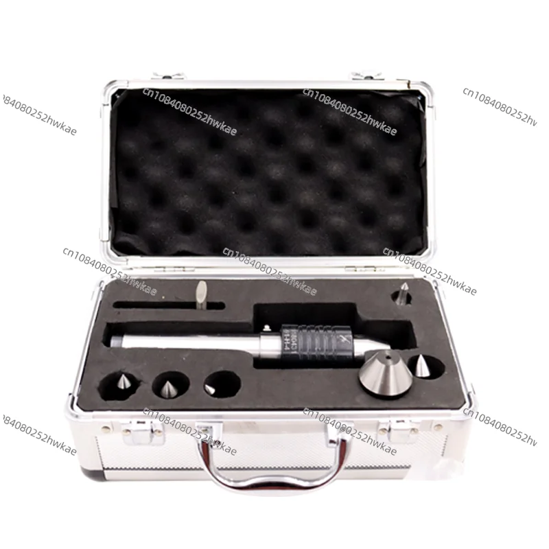 

Тот же набор из 7 предметов наперстка SC61 вставлен в токарный станок верхней коробки для замены подвижного наперстка.