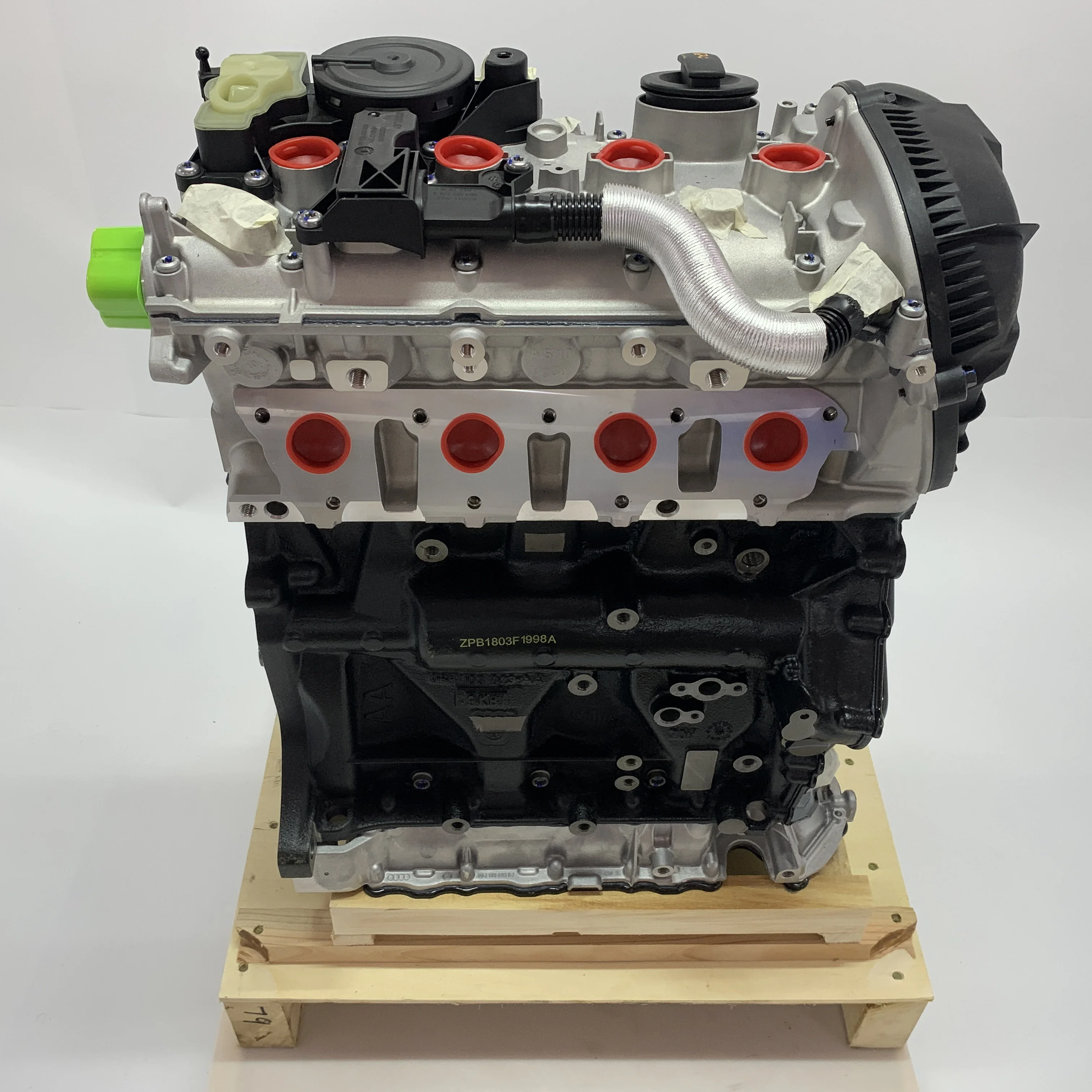 Stock Engine Assembly Wooden Box Machinery Engines 06J100035H Suitable for Vw EA888 TSI 1.8T 2.0T Engine Model CEA 12 2.0 TFSI