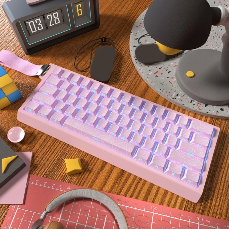 

Pink Keyboard Keycaps с боковой штучной складышей в боковой клавишах.