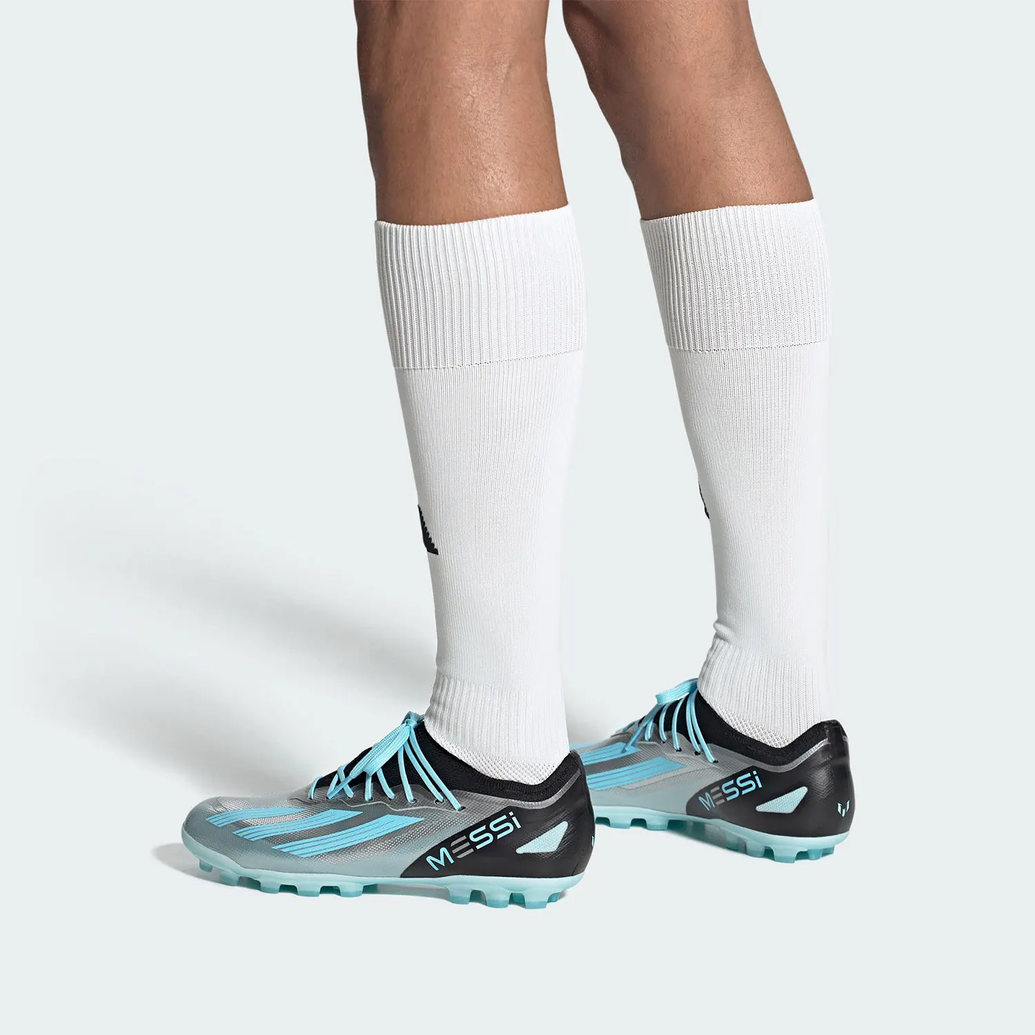 

Оригинальные новые мужские футбольные бутсы Adidas AG IF0154