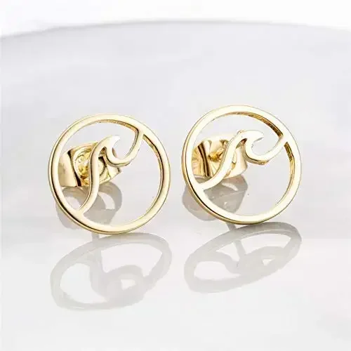 Classic Round Cutout Wave Stud Earrings Stainless Steel Round Sea Ocean Wave Studs Earrings for Women Beach Summer Jewelry Gift