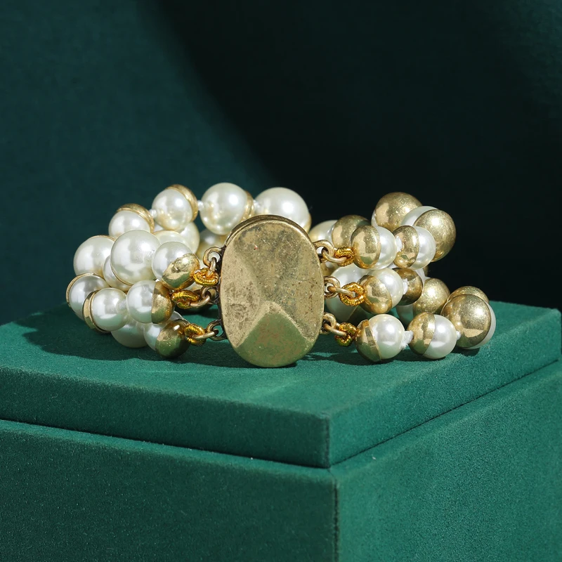 

Vintage Layered Alien Pearl Beaded Bracelet For Woman Chain Retro Luxury Antique Gold Plated Designer Jewelry Anniversary 2026