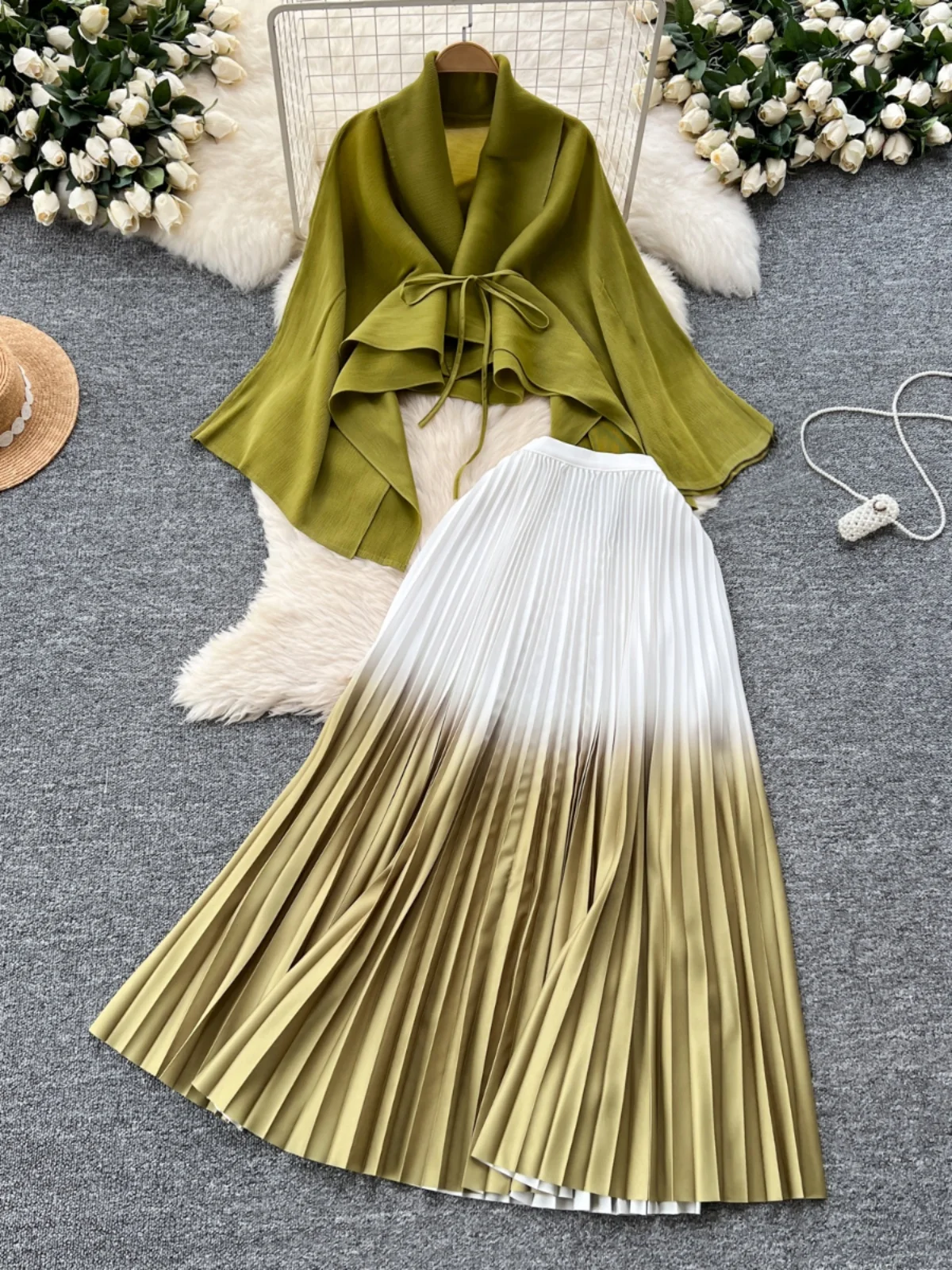 

Faionable adient Color Set Women's Loose Waist Cinched High Waist Midi Skirt And Top Ensemble for Autumn Winter