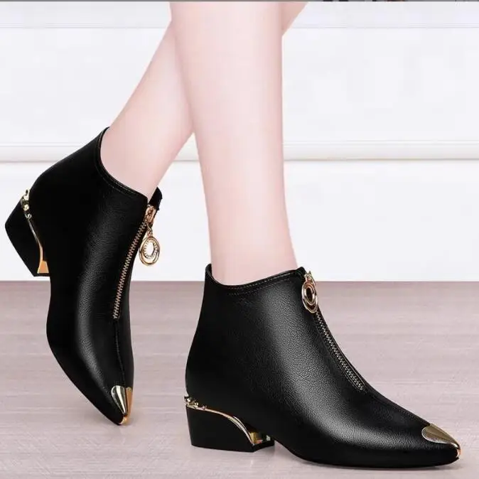 

Women's pointed toe chunky heel shoes Short Boots Women Autumn Winter High Heels New Metal Pointed Ankle Boots Thick Heel Shoes