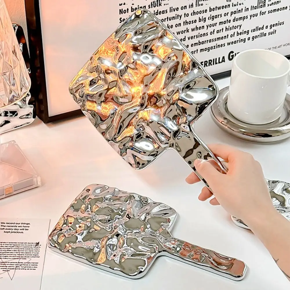 Espejo de mano de alta definición de belleza, espejo de maquillaje con forma líquida plateada, herramientas de maquillaje de espejo de tocador Ins de moda