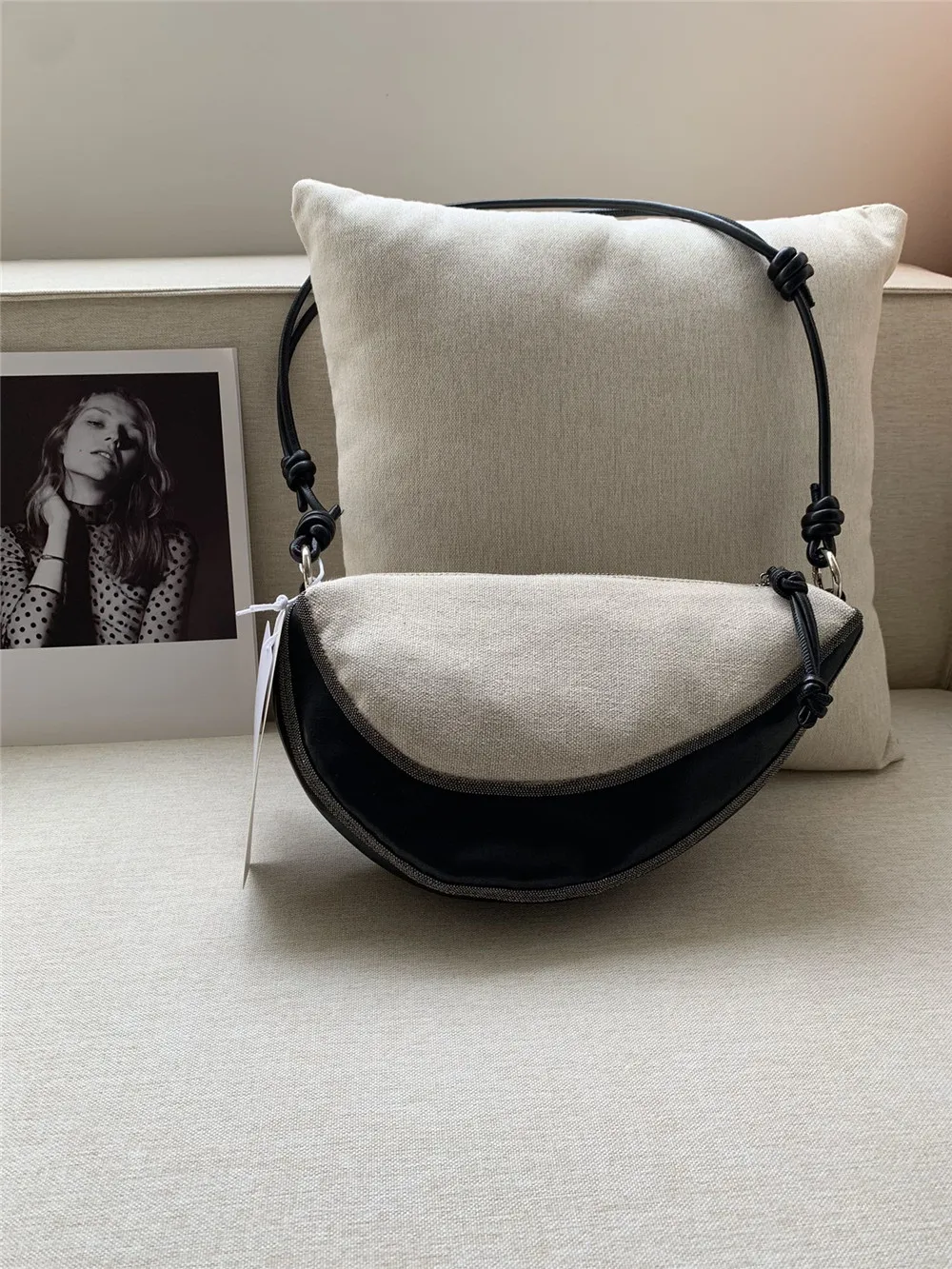 High Quality Linen Stitching Cowhide Dumpling Bag Shoulder Crossbody Saddle Bag for Women