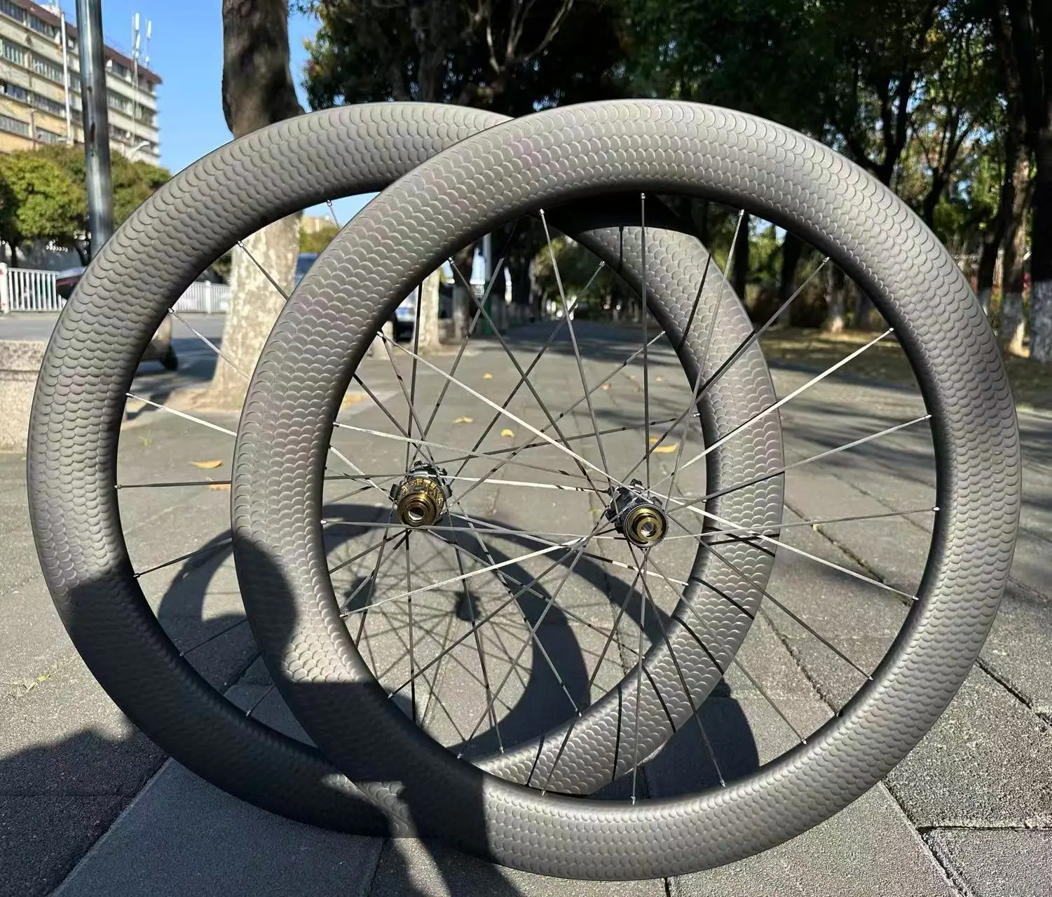 55mm-65mm Special Texture Road Bicycle Carbon Fiber Wheelset 54T Ratchet HG / XDR Hub Center-Lock Disc Brake Cycling