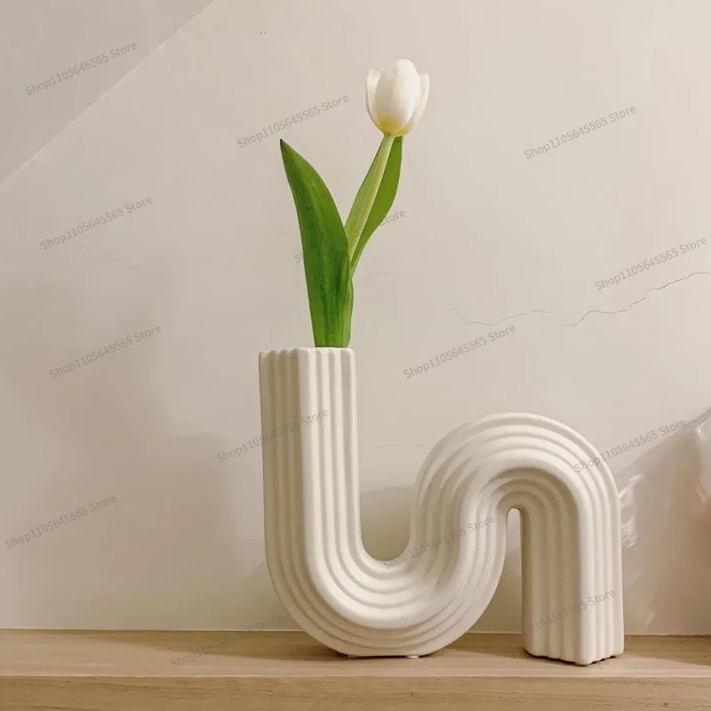 For Geometric Ceramic Vase with Flower Arrangement and Dried Flowers, S-shaped Desktop Soft Decoration Ornament