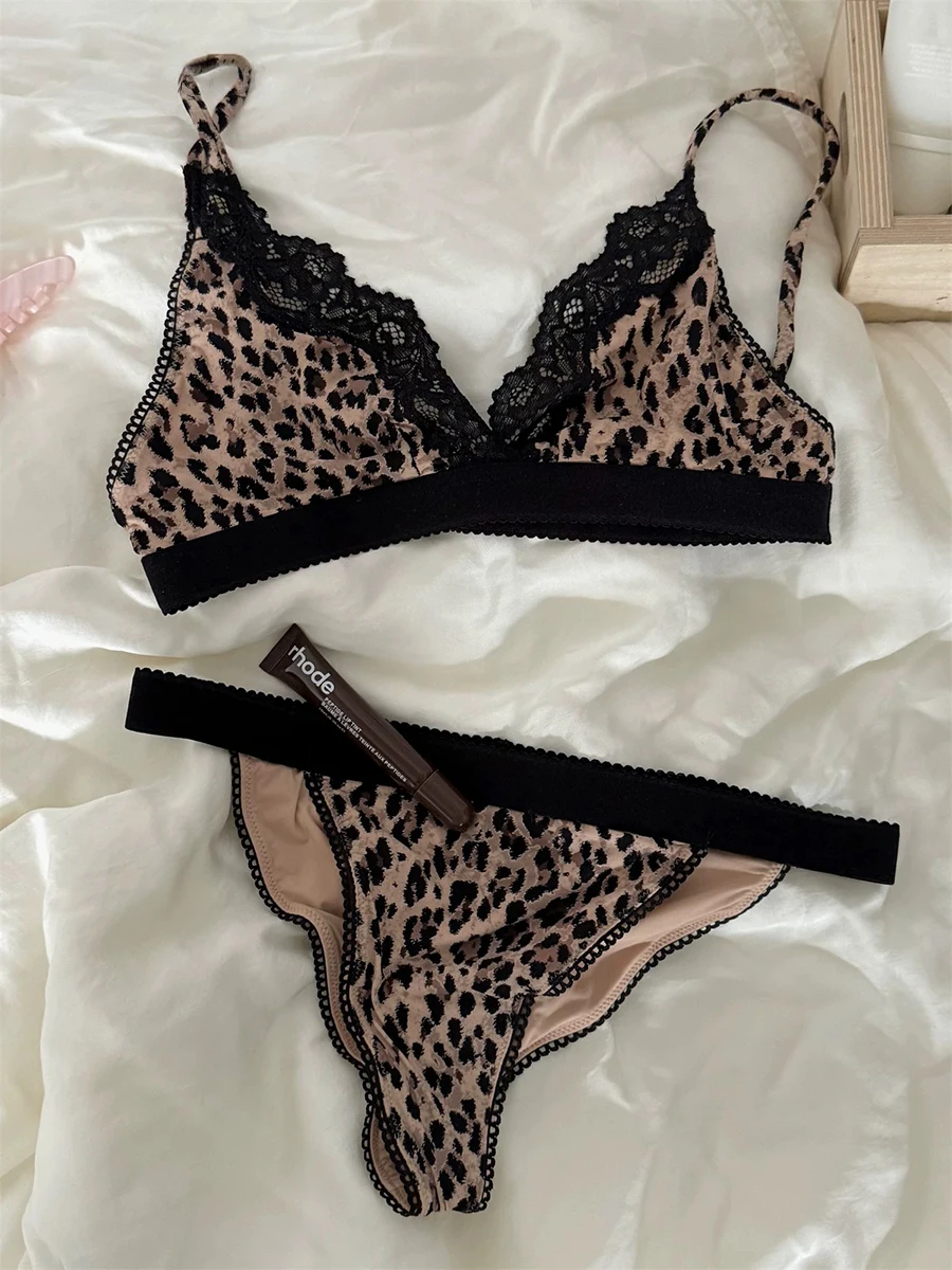 Sexy Leopard Bra Set Women Deep V-neck Adjusted-strap Skinny Bras+Low Waist Panties Female Ultra-thin Lace Lingerie Sets Chic