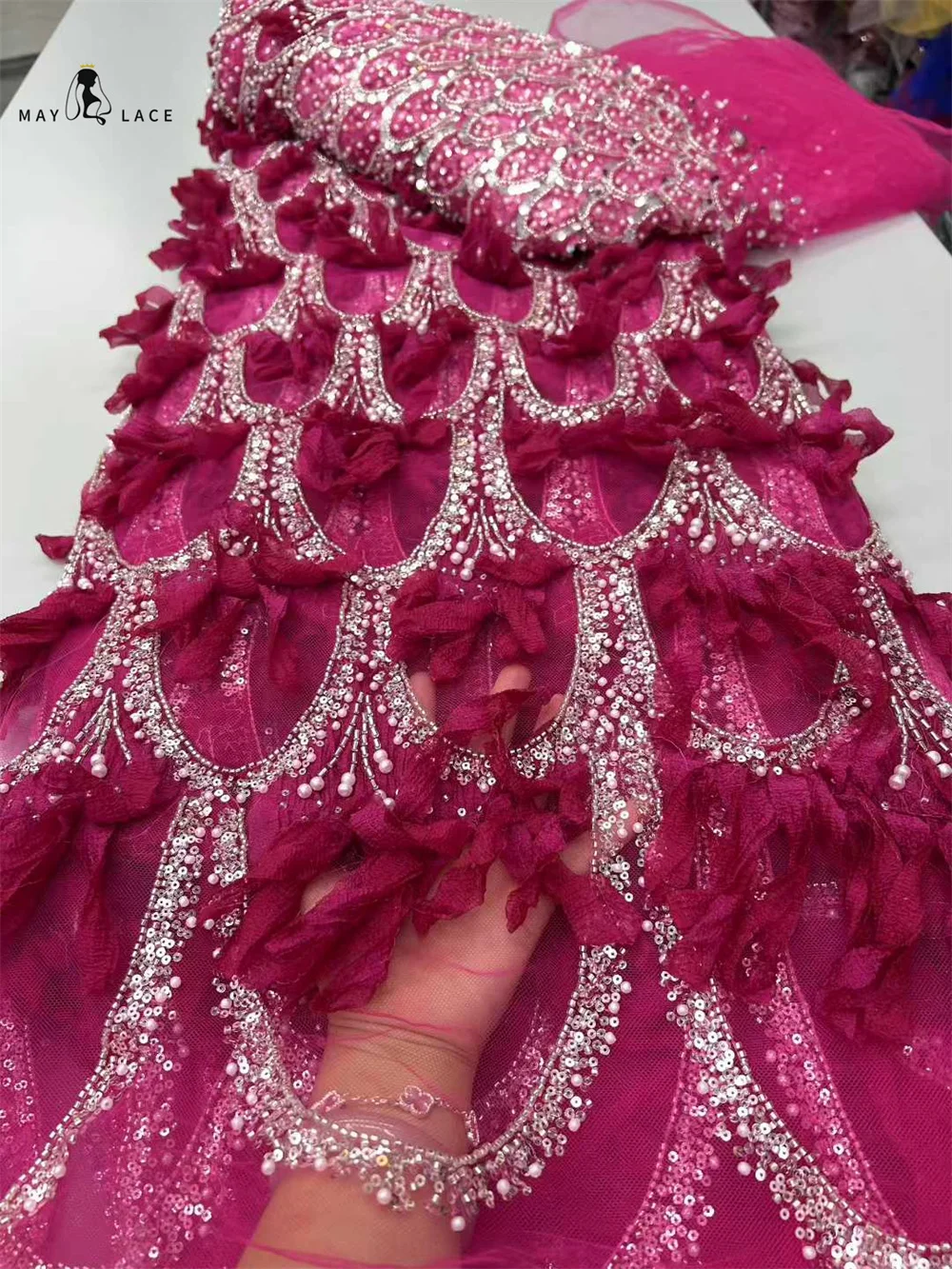 

Fashion White Feather 3D Beaded Tulle Lace Fabric with Sequins Lace Fabric Nigerian for African French Wedding Party Dress Women