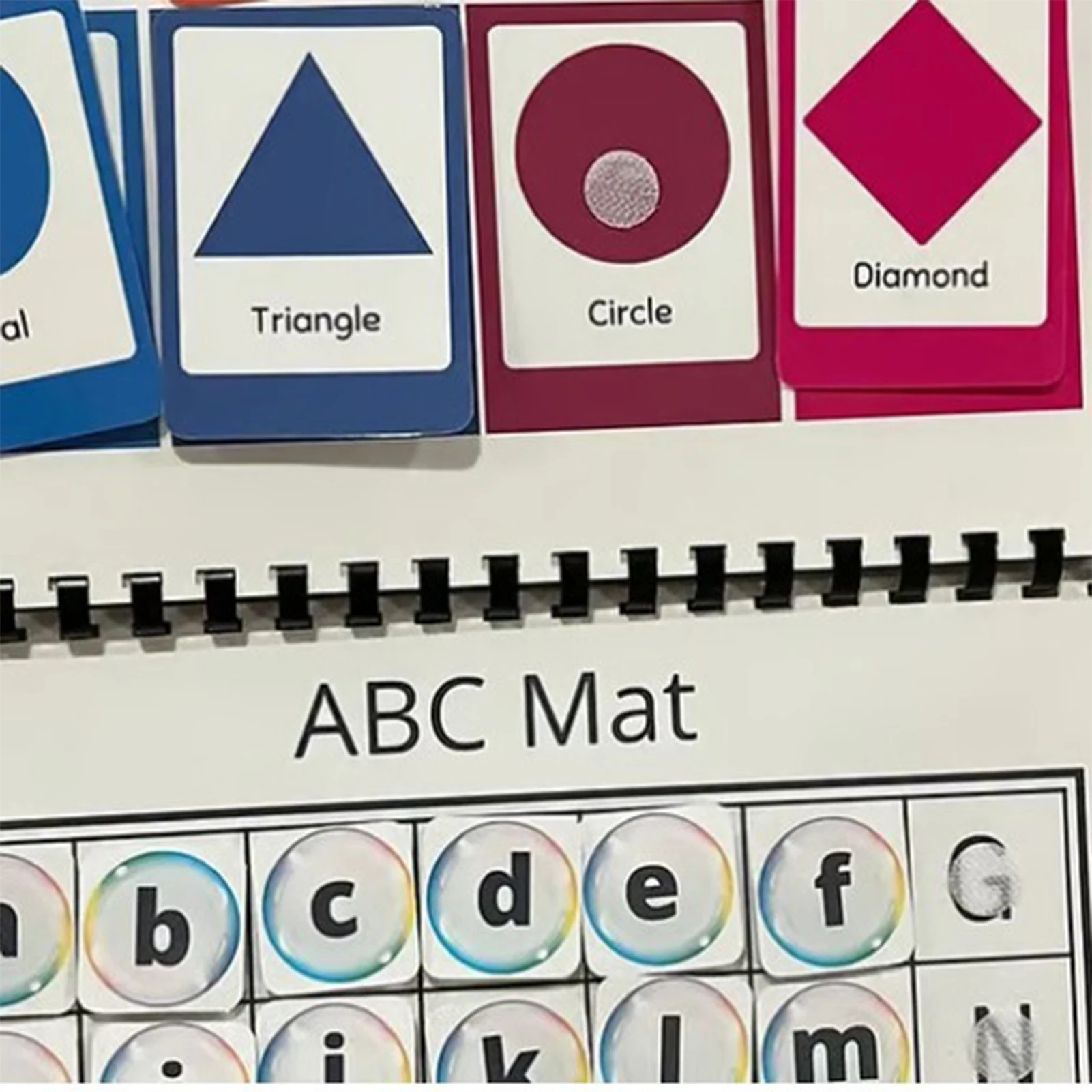 كتاب مونتيسوري مشغول للأطفال 12 موضوعًا لأنشطة التعلم لمرحلة ما قبل المدرسة لعبة تعليمية للأطفال الصغار في المدرسة المنزلية ورياض الأطفال