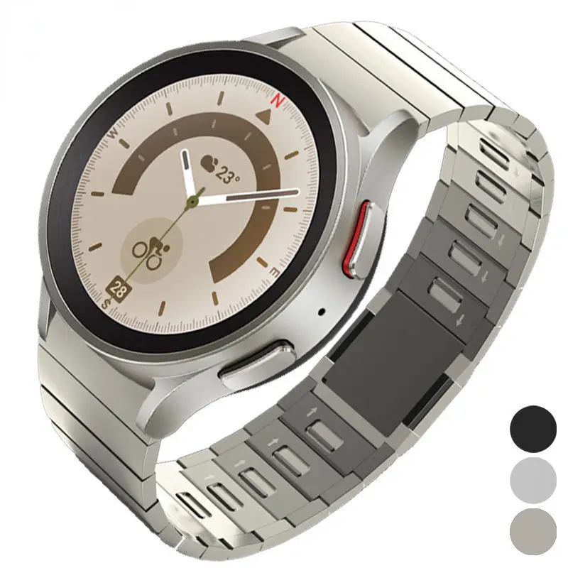 Совместим с Samsung Galaxy Watch 4/5/6. Изогнутый ремешок из нержавеющей стали и титана с магнитным быстросъемным креплением.