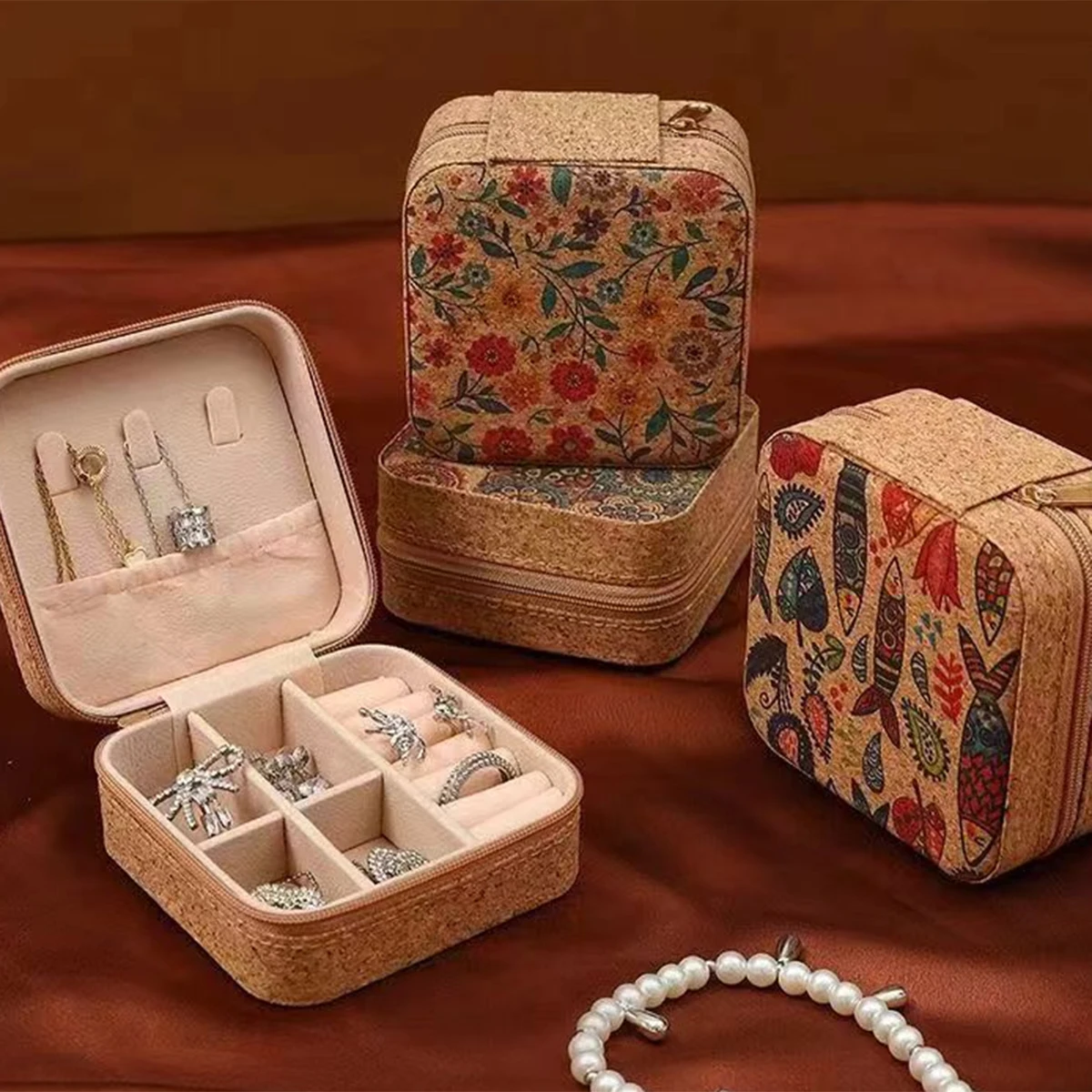 

1 шт., портативная шкатулка для драгоценностей, легкие винтажные коробки для хранения сережек, ожерелья, кольца, чехол квадратной формы, органайзер на молнии