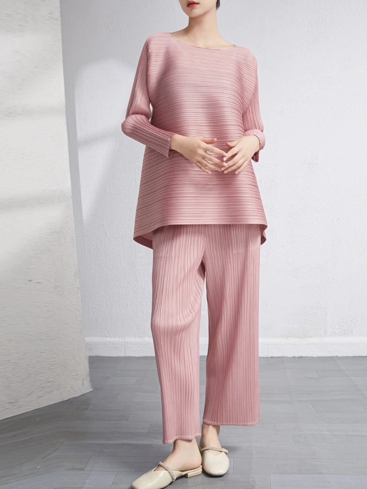 

Faionable Casual Outfit Set Loose Age-Defng Meat-Covering Large Size Ele Polyester Fiber Two-Piece Women's Set