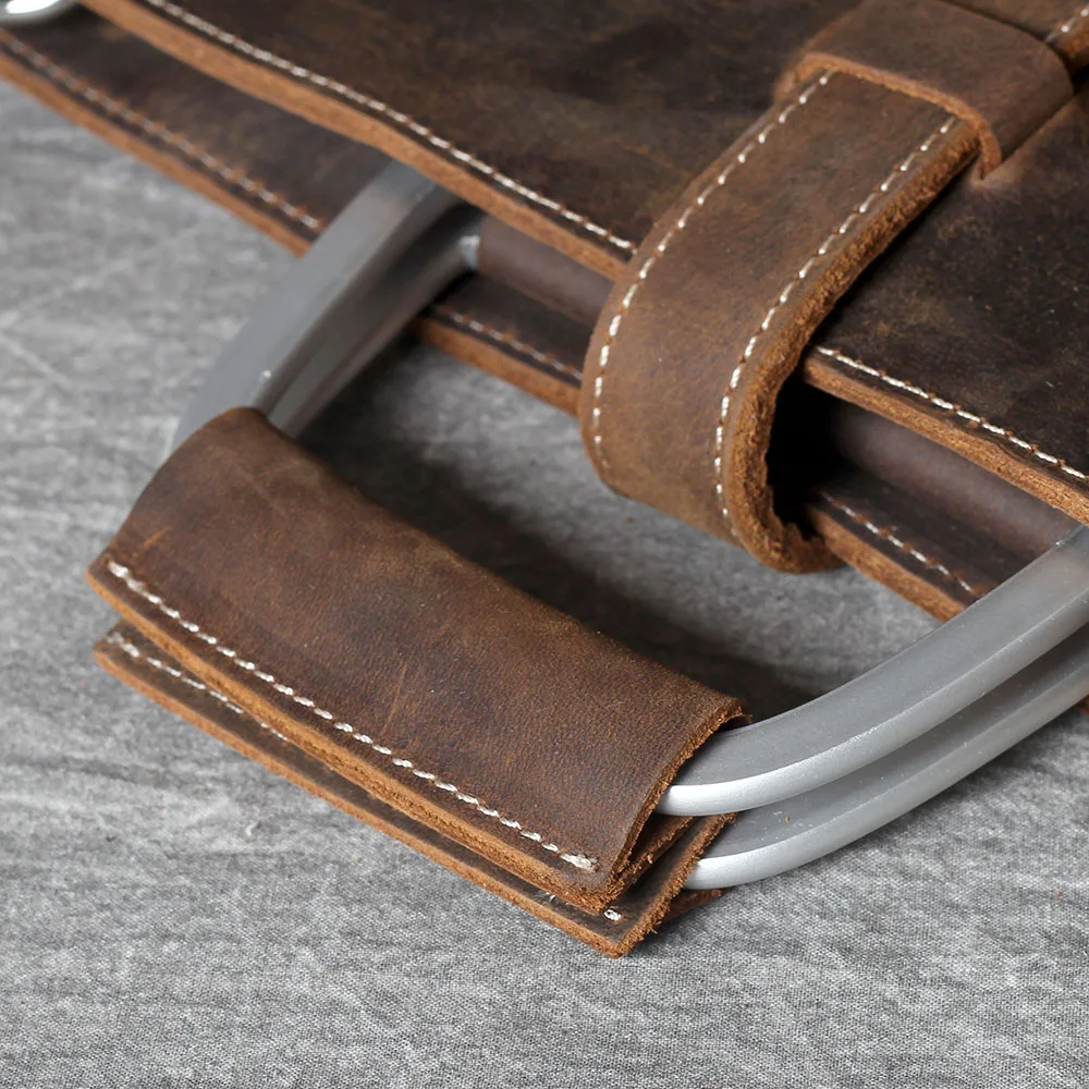 S.WORKER Schlichte Herrenhandtasche aus Vollnarbenleder | Klassische Herren-Aktentasche – Detail 9
