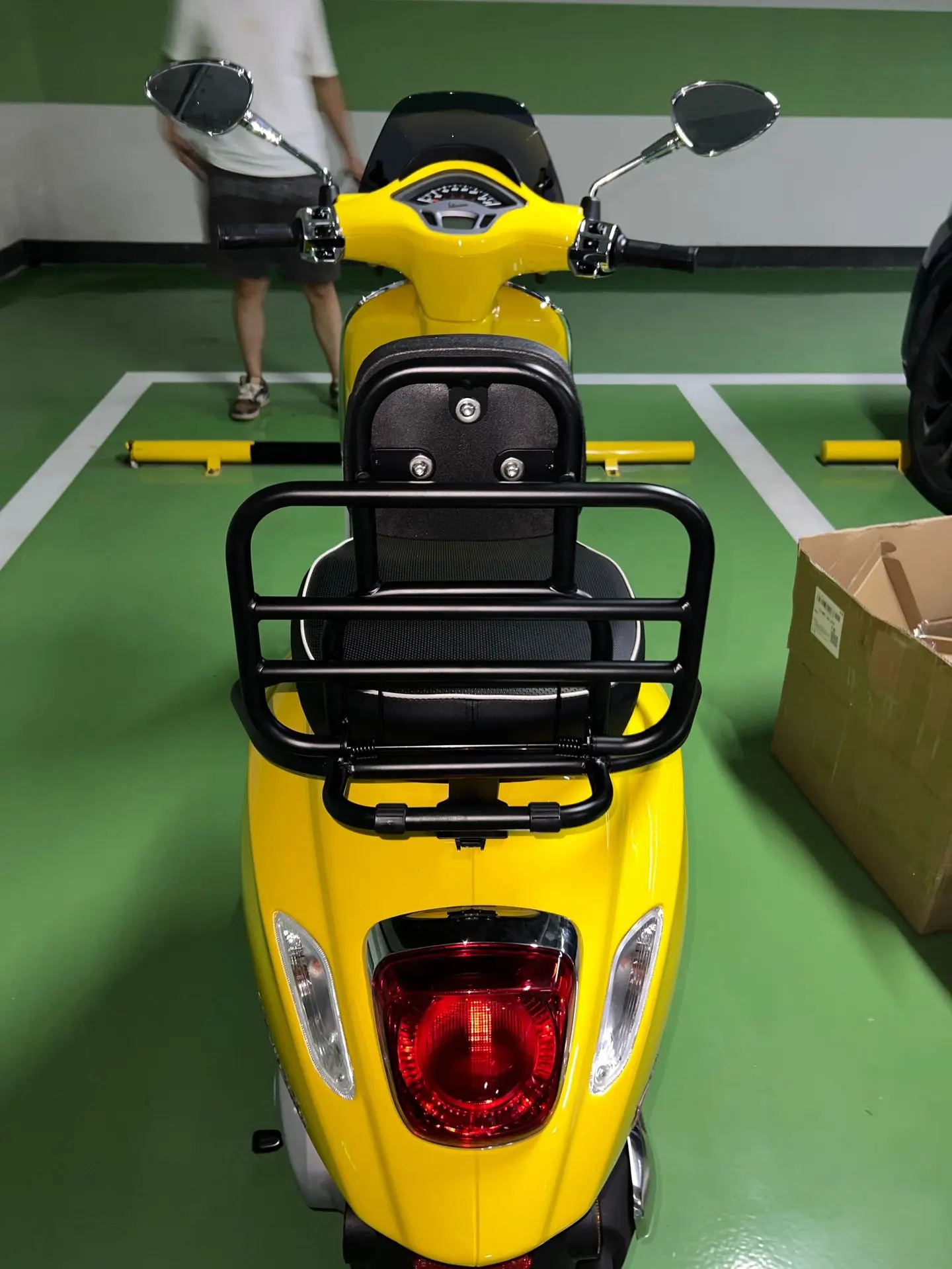 VESPA Sprint Spring 150 Heckrahmen GTS300GTV6 Tag modifizierte Rückenlehne klappbar