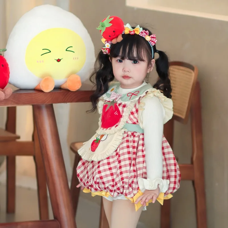 Cottagecore Kinder-Lolita-Kleid mit rotem Karomuster, Tomaten- und Spiegelei-Stickerei, Schürze, Puffärmeln und Ballonrock – Mädchen-Kostüm für den Alltag und Geburtstage – Detail 5