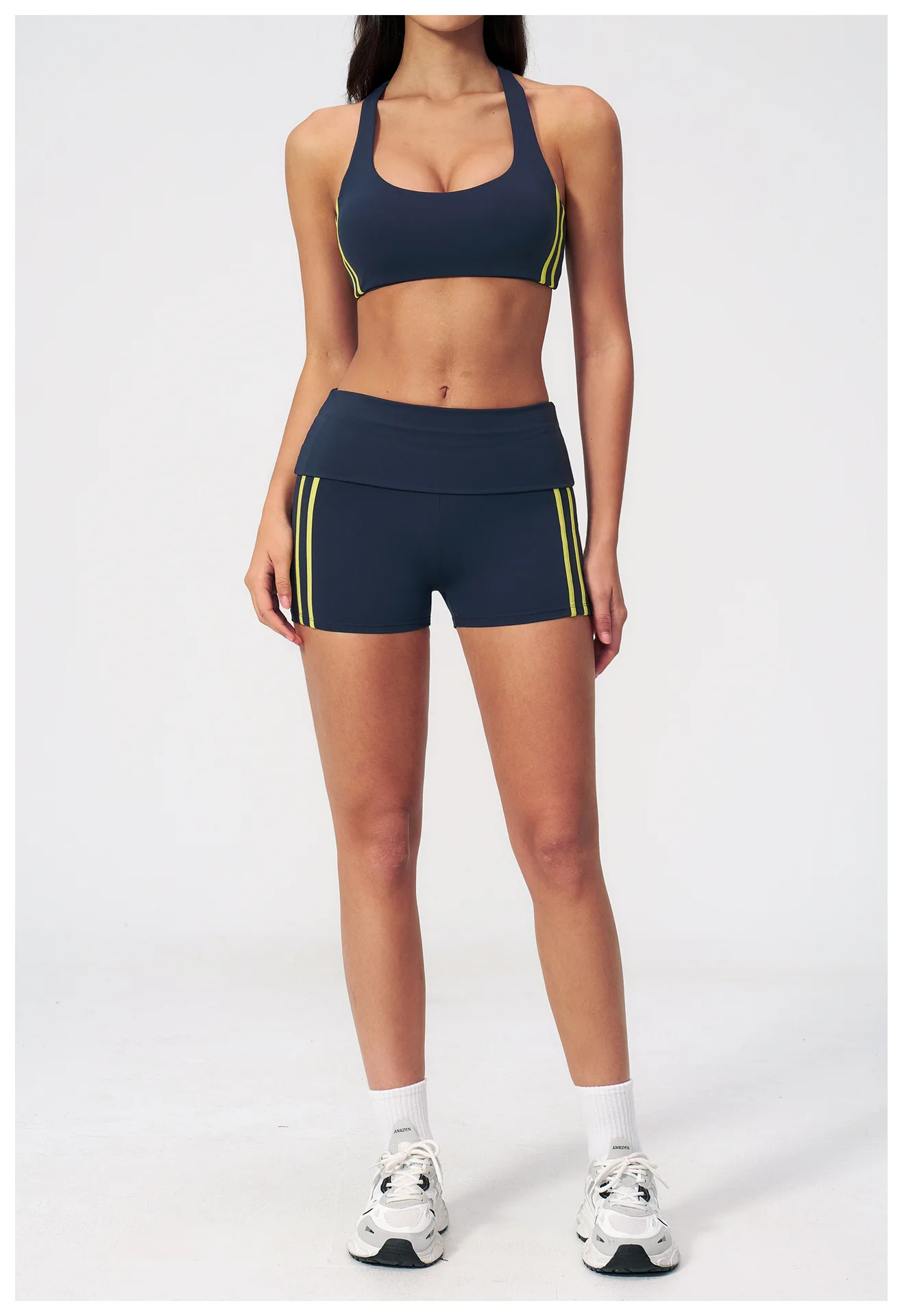 Size chart and fit details