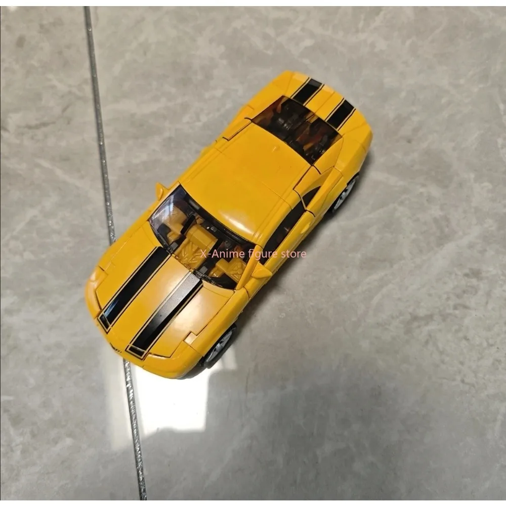 Baiwei Transformerende Speelgoed TW1025 Gele Bee Auto Robot Film 5 Action Figure Model Ornament Jongens Nieuwe Jaar Geschenken op Voorraad