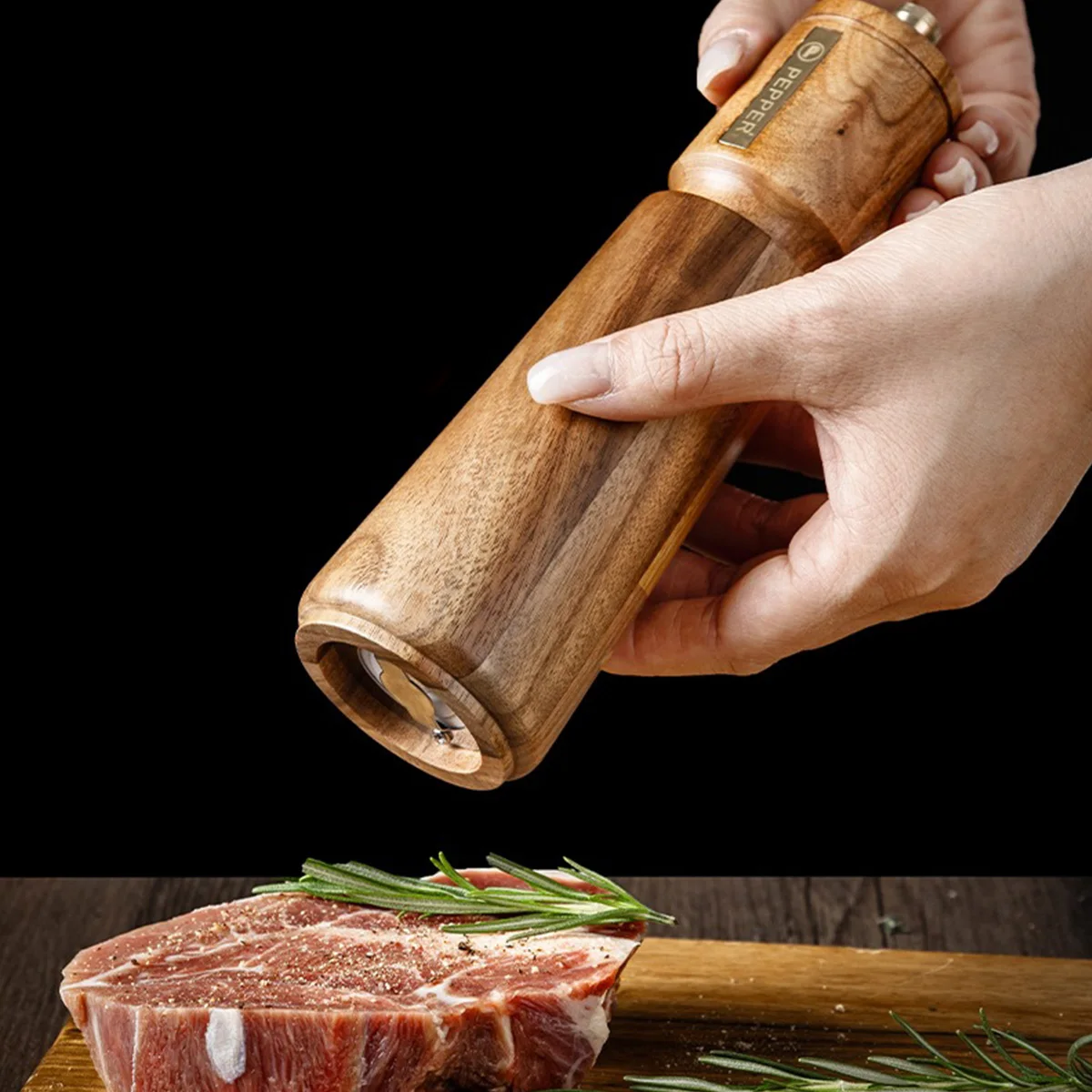 1PC/3PCS Manual Pepper Grinder, Household Solid Wood Pepper Mill, Western Restaurant Black Pepper and Sea Salt Seasoning Bottle