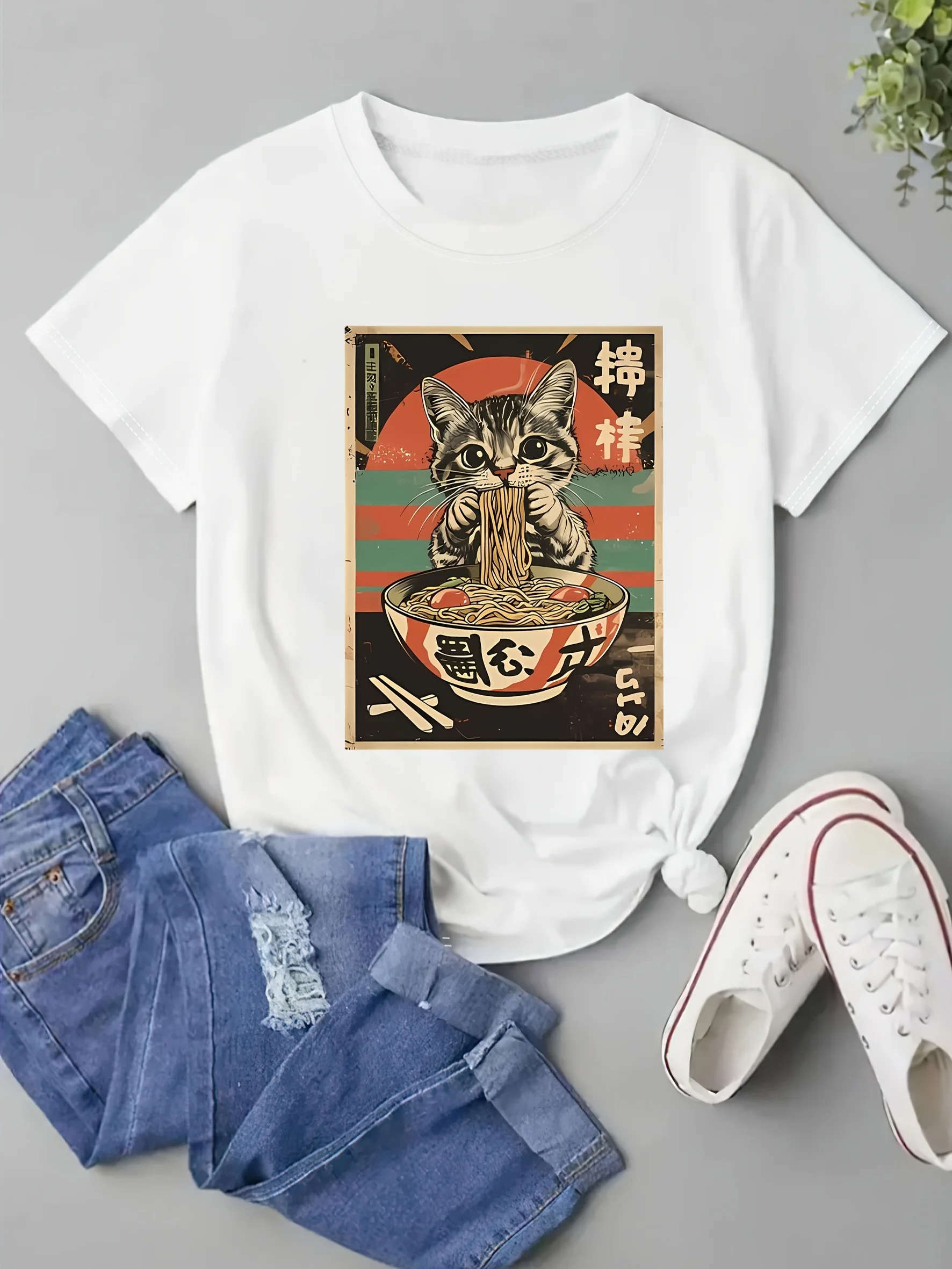 Vintage Ramen Cat Lovers Cat Loves Ramen Graphic Print Fashion Casual Short Sleeve Summer Fit Fit Round Neck Women'S T-Shirt