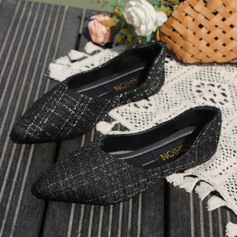 Large Size Single Shoe Women's 2025 Spring/summer New Pointed Fashion Plaid Shallow Mouth Flat Bottomed Bean Women's Shoes