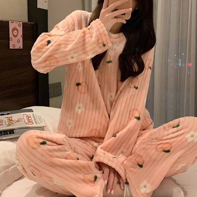 EVNISI Winter Women Warm Sets Cute Peach Printed Thicken Fleece Tops And Pants Pajama Suit Autumn Women Velvet Casual 2 Pieces